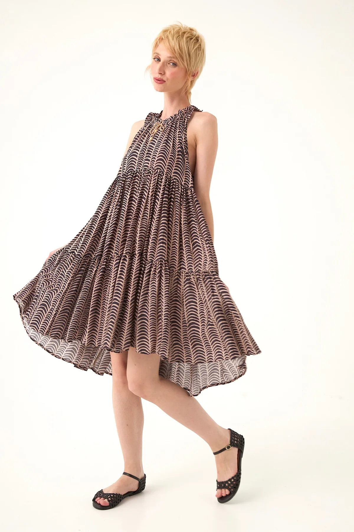 Robe volantée sable ébène les Lavandines Cremieu