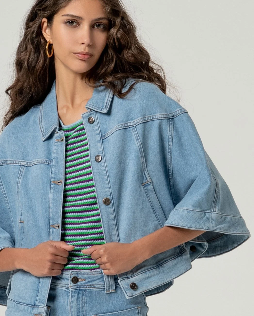 Vesta cape jeans 2 les lavandines cremieu.jpg