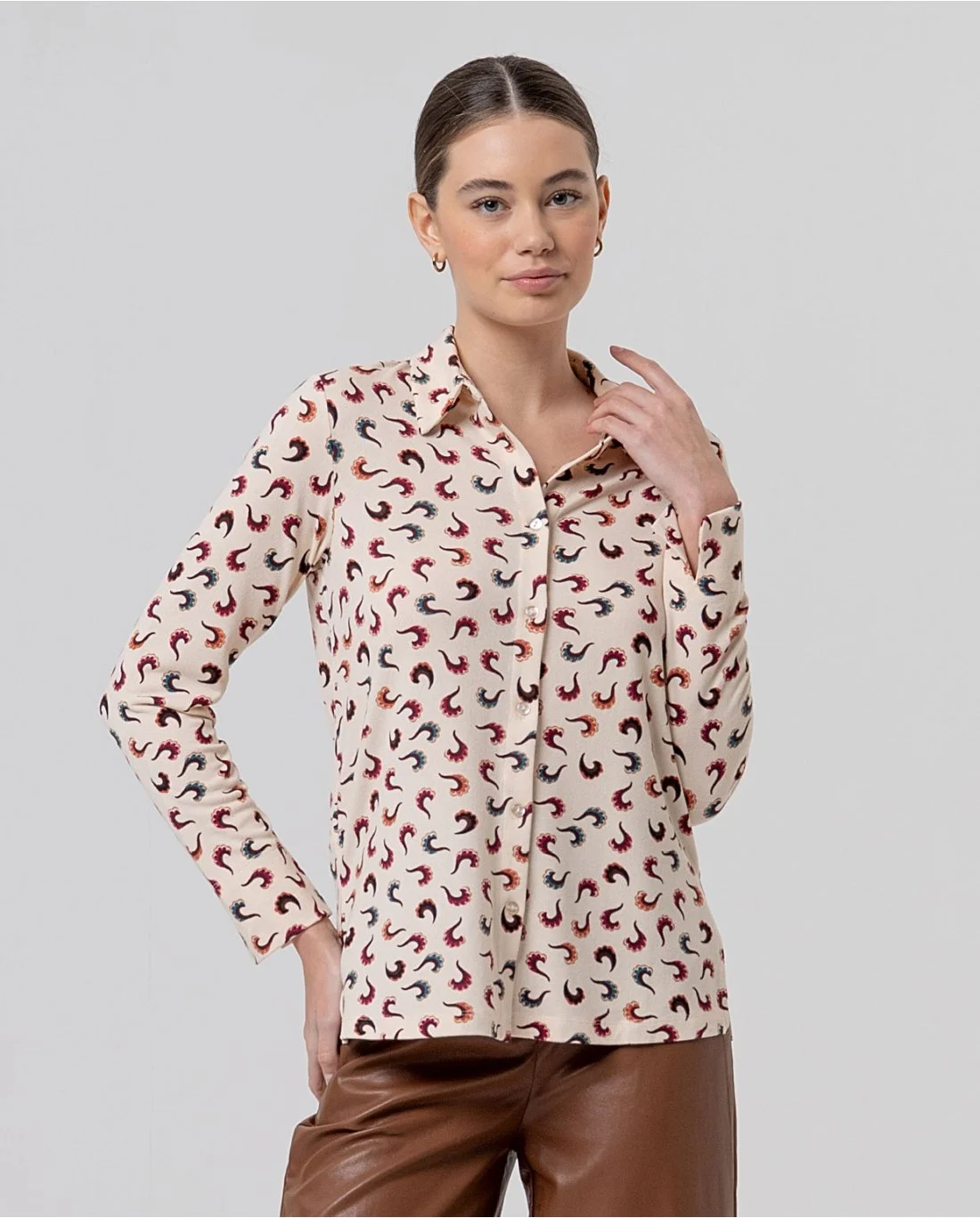 Chemise imprilée base ecru.jpg