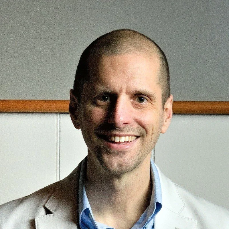 Scott Woods Headshot.jpeg