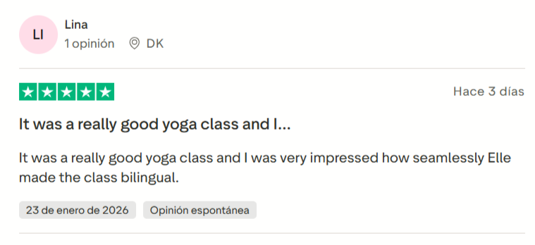 Trustpilot 5-star review for Elligned Yoga in Malaga from Lina, praising the seamless bilingual teaching style of yoga instructor Elle.