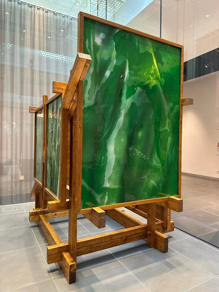 "Gehäuse" at HVB KunstKube 'K4' (2023)
