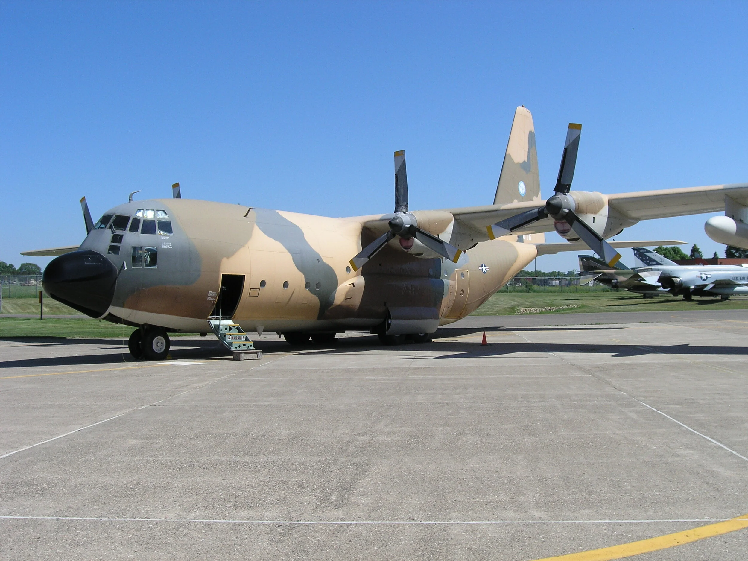 Maquette 1:144 Lockheed C-130A Hercules - Modèle A 1437 - Neuf
