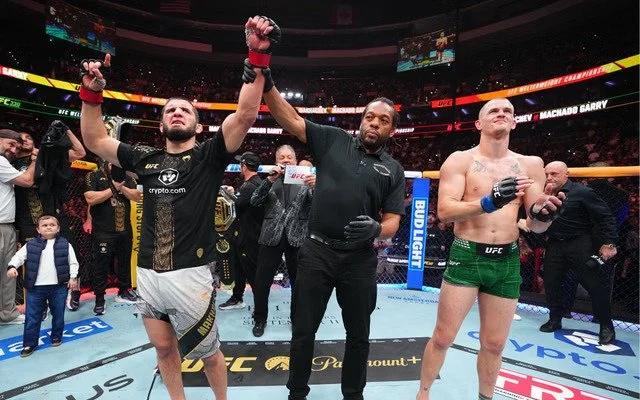 Islam Makhachev reigns supreme and extends his run!.