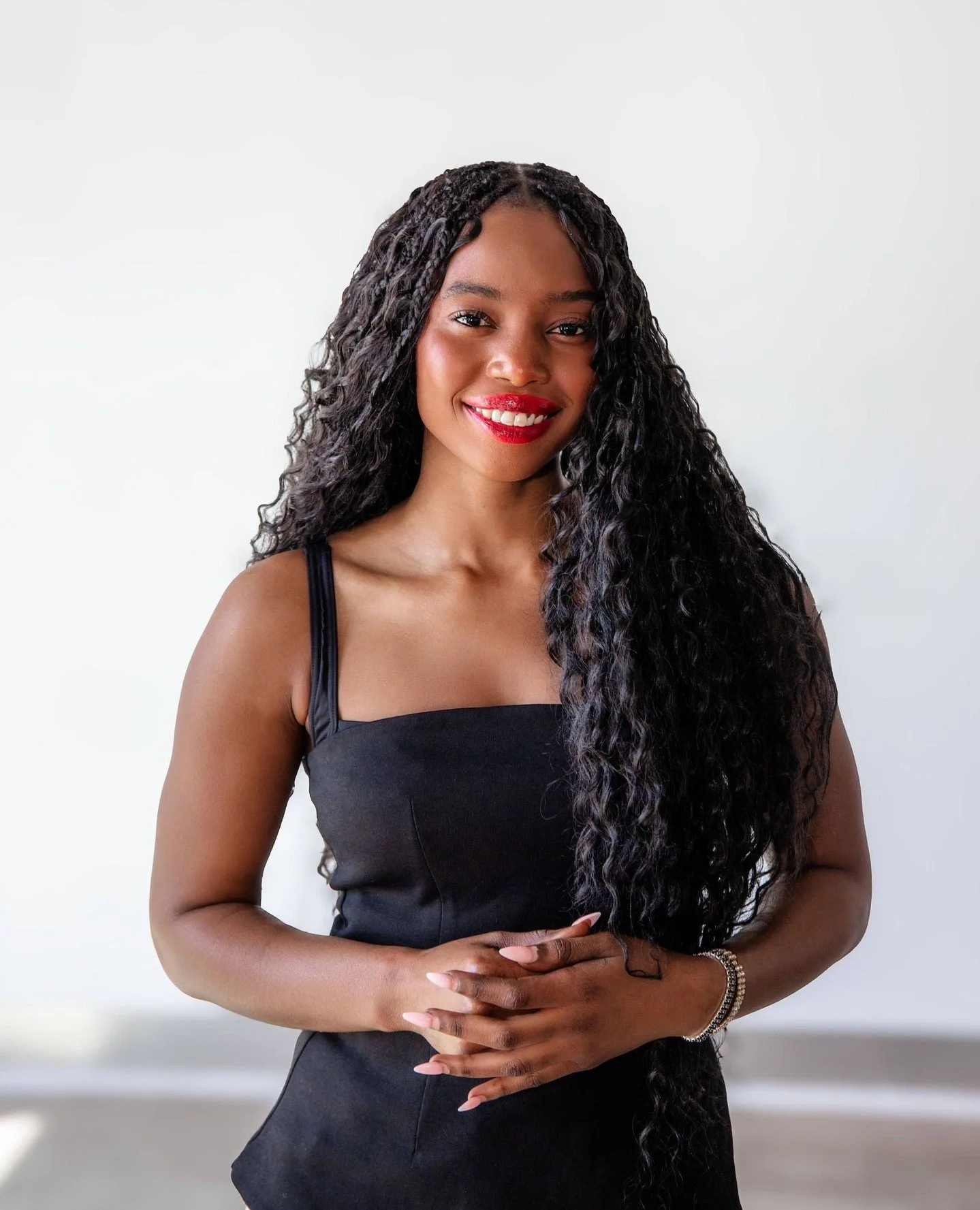 ✨️Entrepreneur Spotlight✨️⁠
⁠
Ayat Koko was born in Khartoum, Sudan, and moved to Lincoln, Nebraska, in 2016. While living in Nebraska, Ayat noticed a lack of Sudanese goods available to the community. She hopes to make Sudanese baked goods more acce