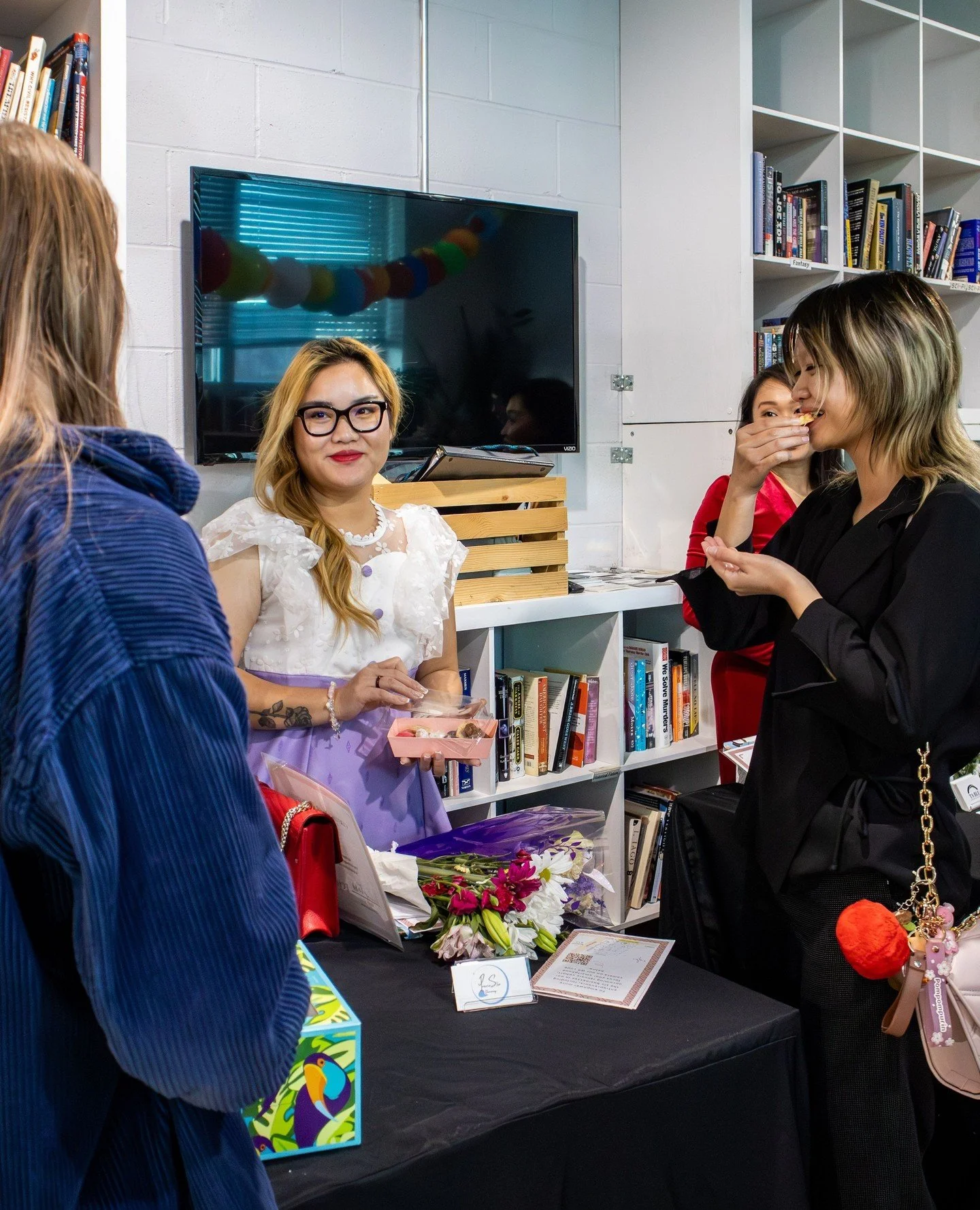 This year our graduation ceremony was held at home, and we loved being able to celebrate our new graduates and open up Refined &amp; Co to show off future possibilities. ⁠
⁠
🏠️ @turbineflats⁠
🛍️ @refined.and.co⁠
📸 @znapzbyz