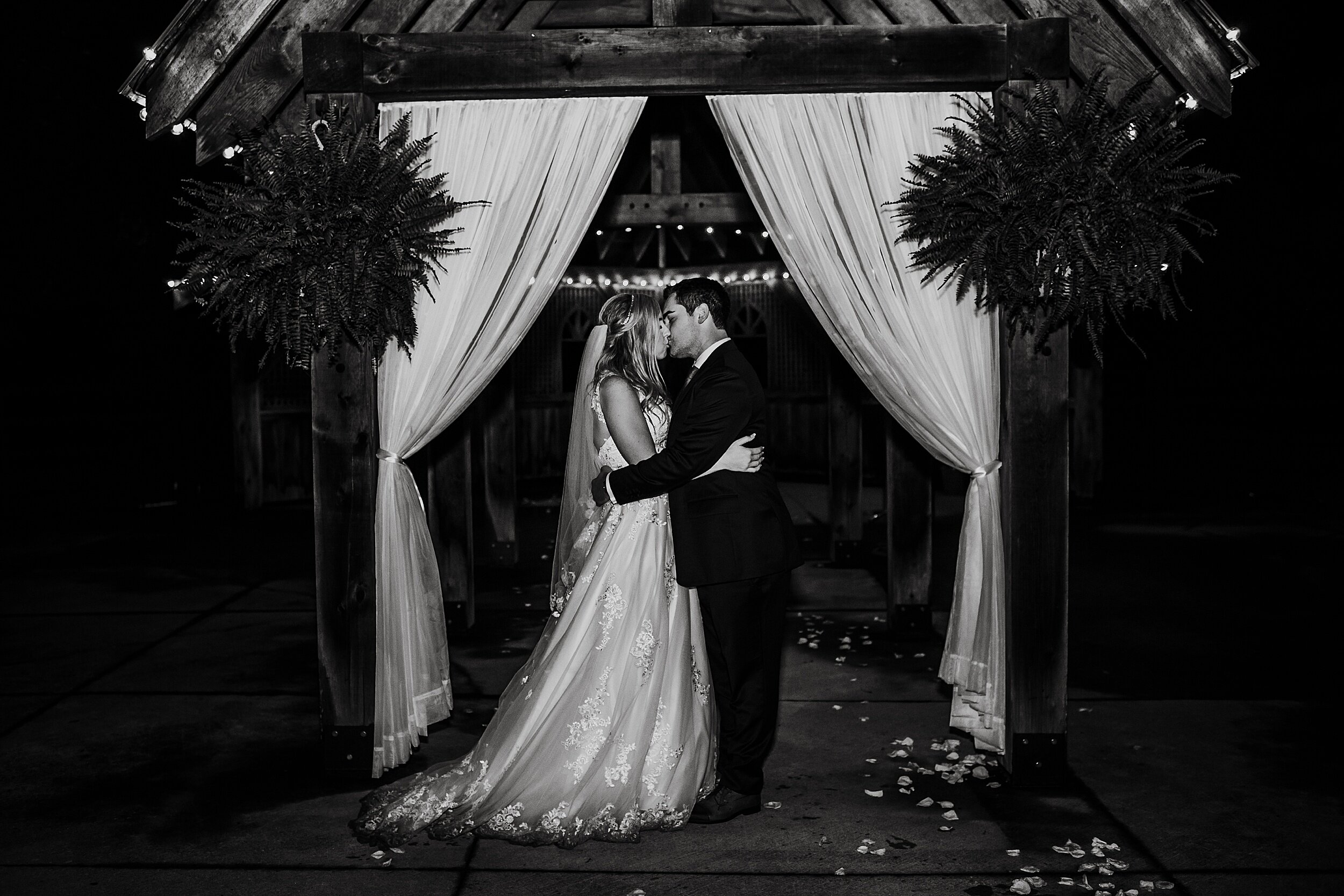 Belcroft-Estates-wedding-Toronto-Wedding-Photographers-Amber_0116.jpg