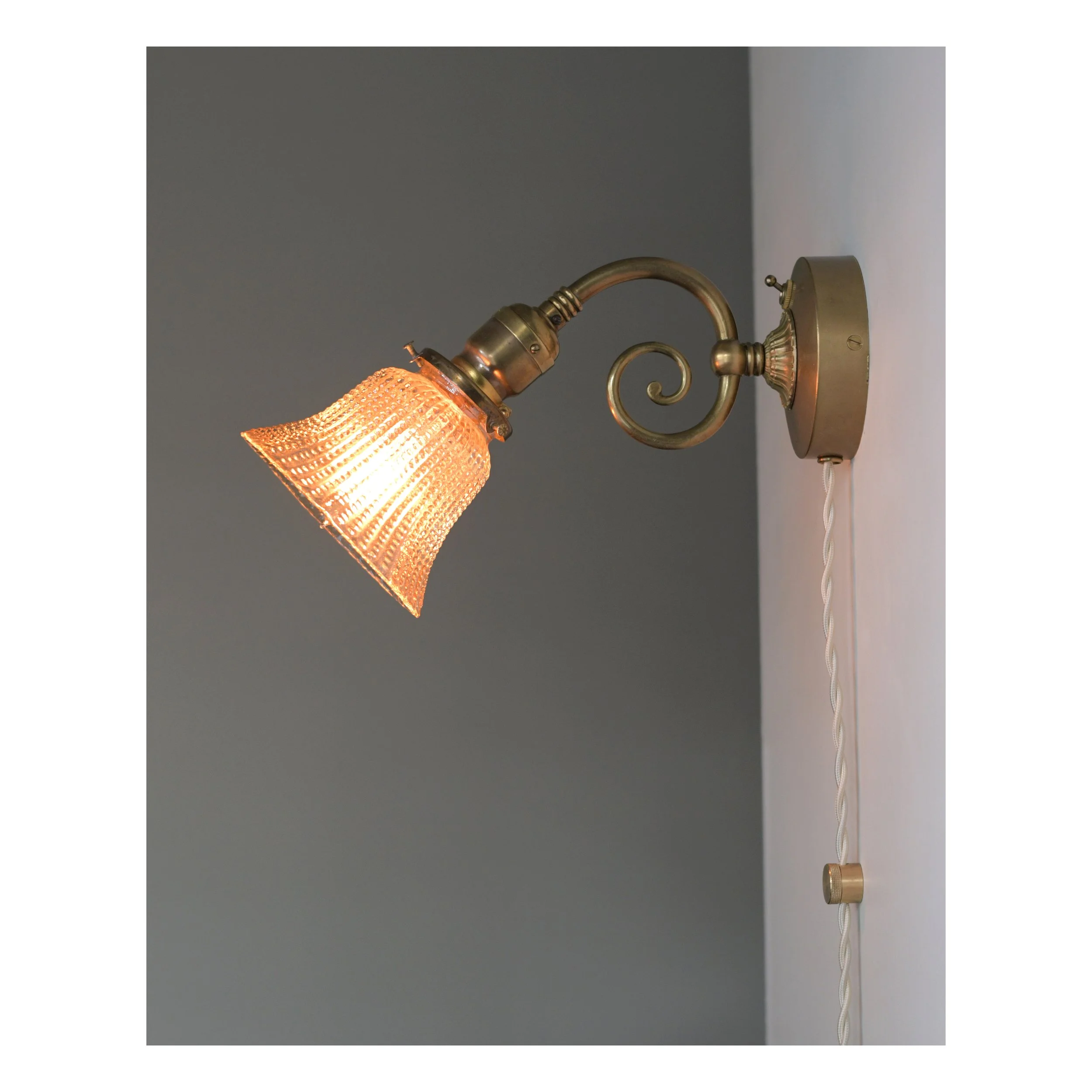 Antique - Brass Plug-in Sconce. Toggle