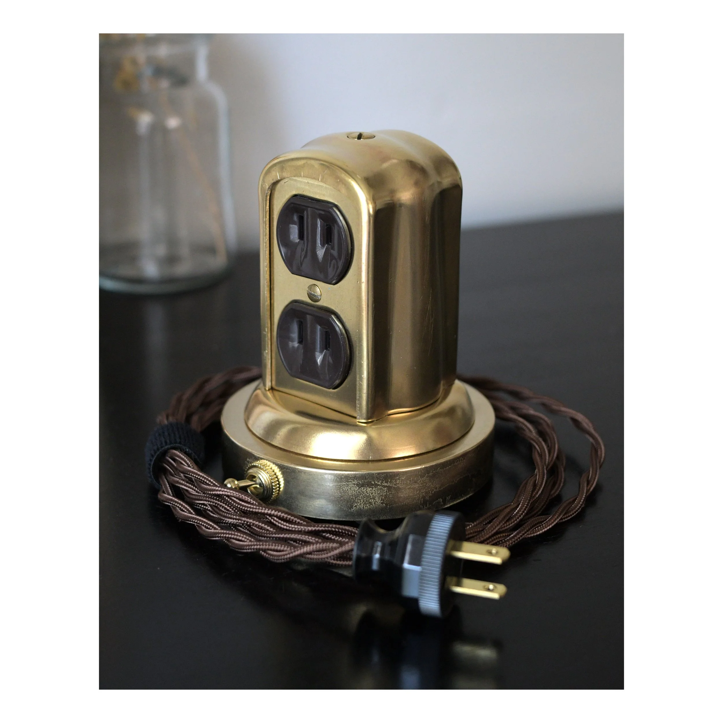 Portable Plug-in Outlet