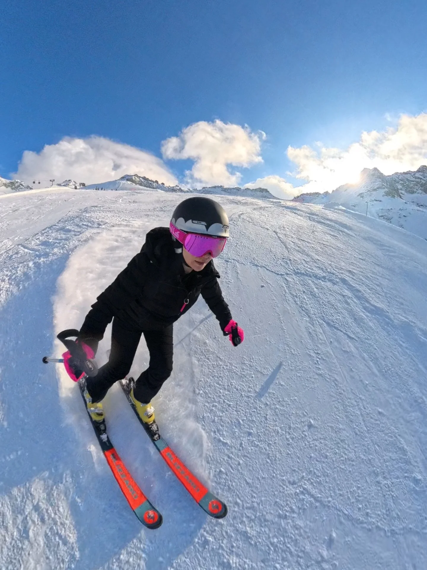 Out of office all the way on (jokes, I&rsquo;m self employed so will absolutely still be checking my emails) 🎿⛷️

#ski #skiing #skiholiday #skitrip #insta360