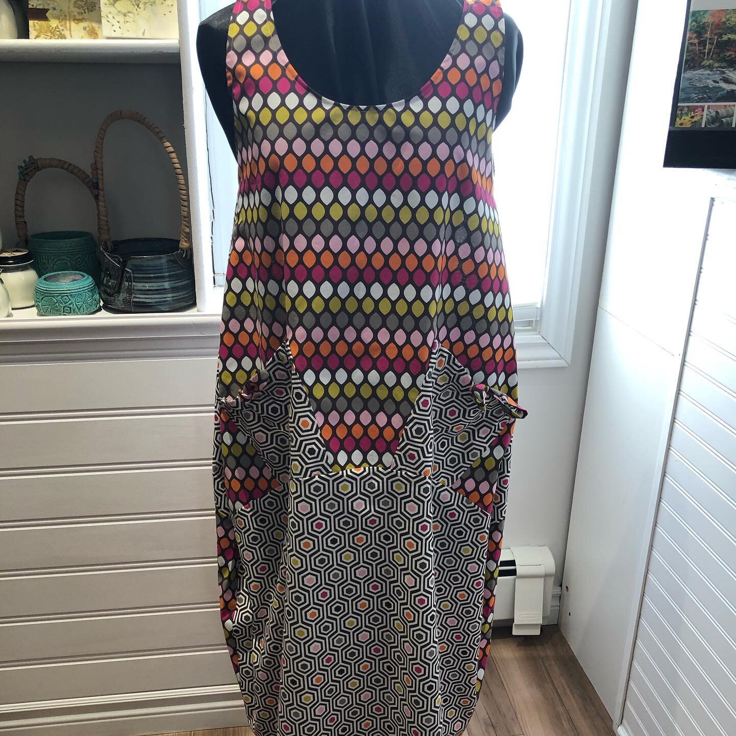 New design for Spring/Summer 2021...
@fibrehuntsville Frockful of Funk new addition dress can be worn with or without and underling... bright colours and pattern combos await... this one 100% Cotton... Next up a Linen version of the same... #funkyfea