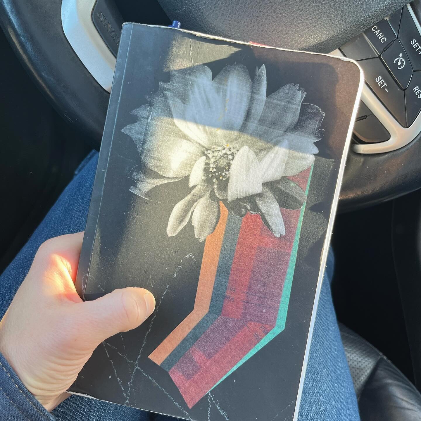 Writing my gratitudes in the grocery store parking lot❤️
.
#gratitudepractice #grateful #journal #notebook #morningpages