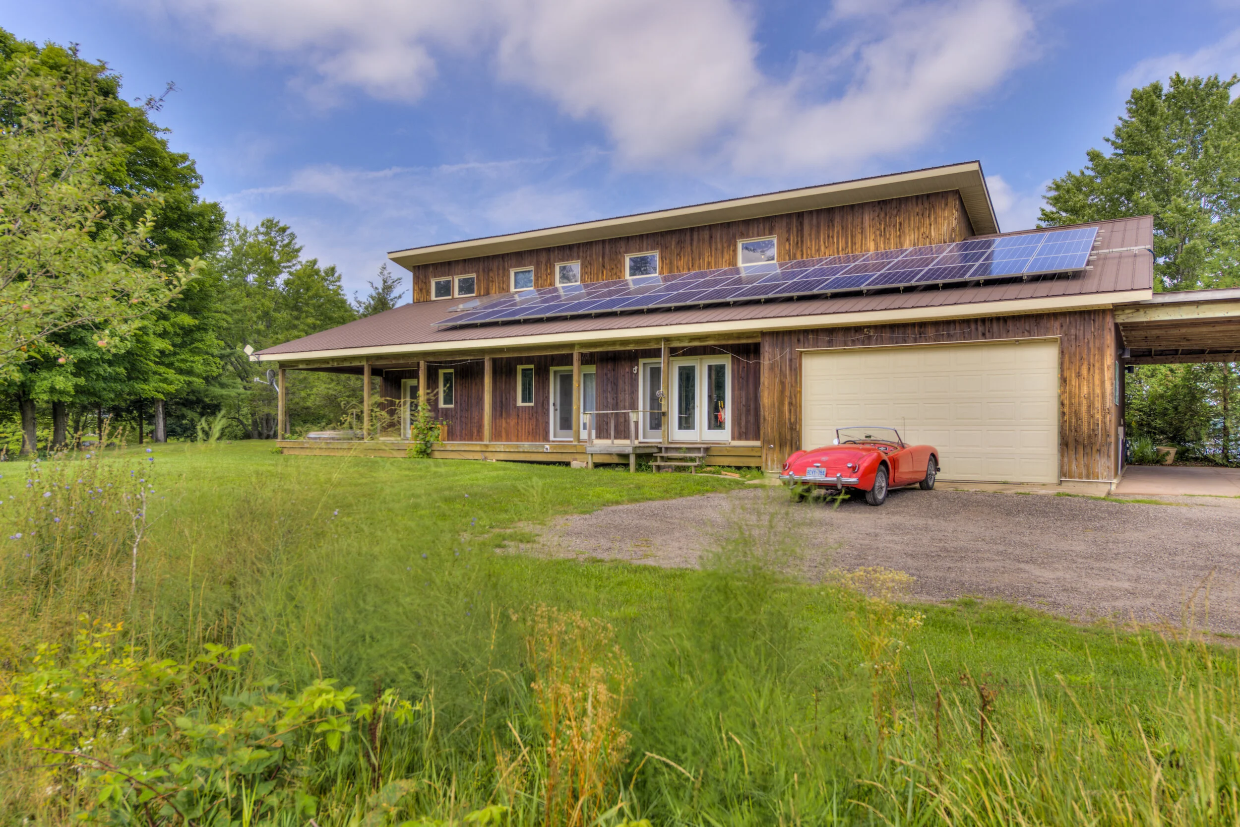 592 Lyndhurst-14.JPG