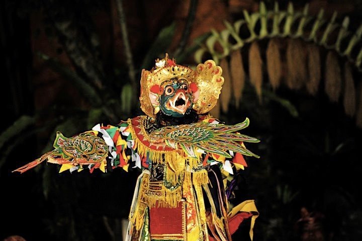 Garuda Dancing