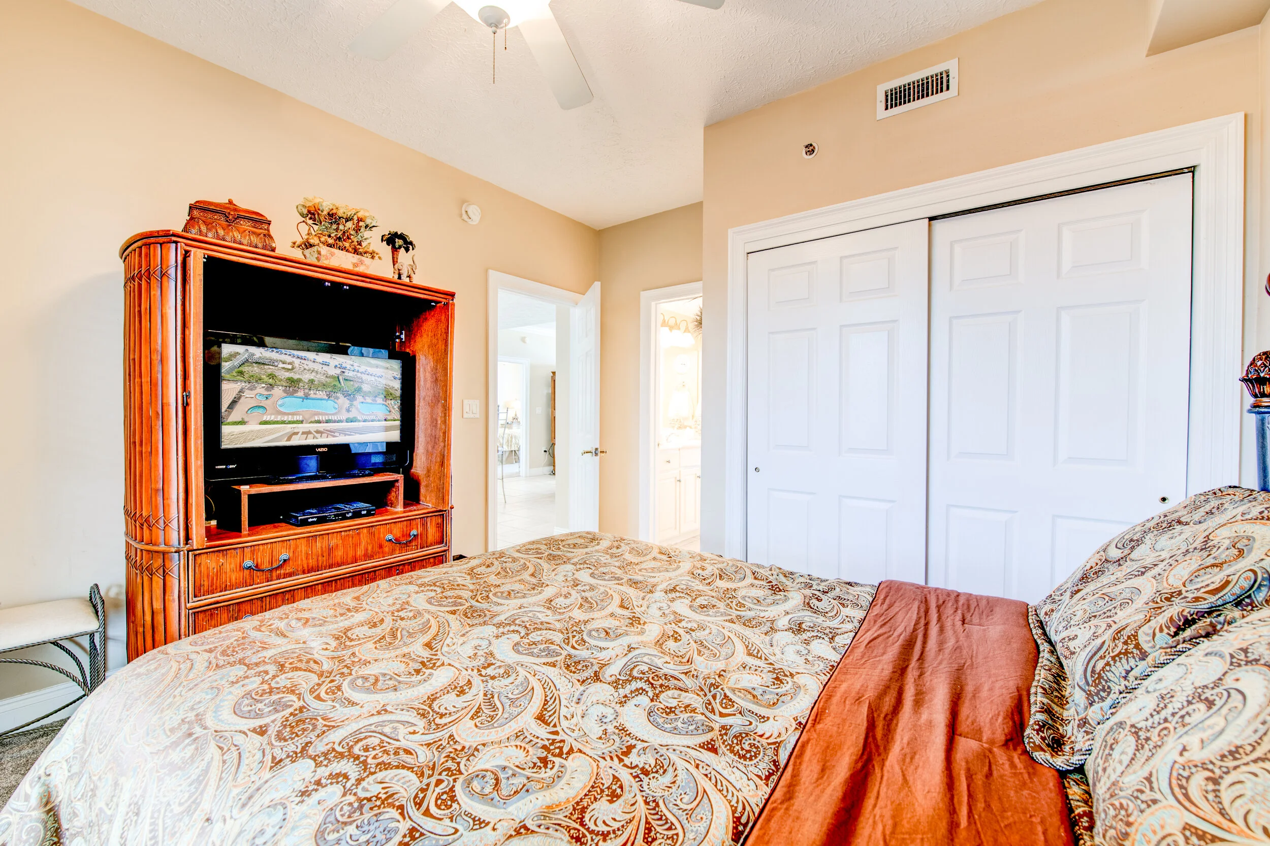 Gulf Crest Condominiums Panama City Beach — Panama City Beach Condo Rentals