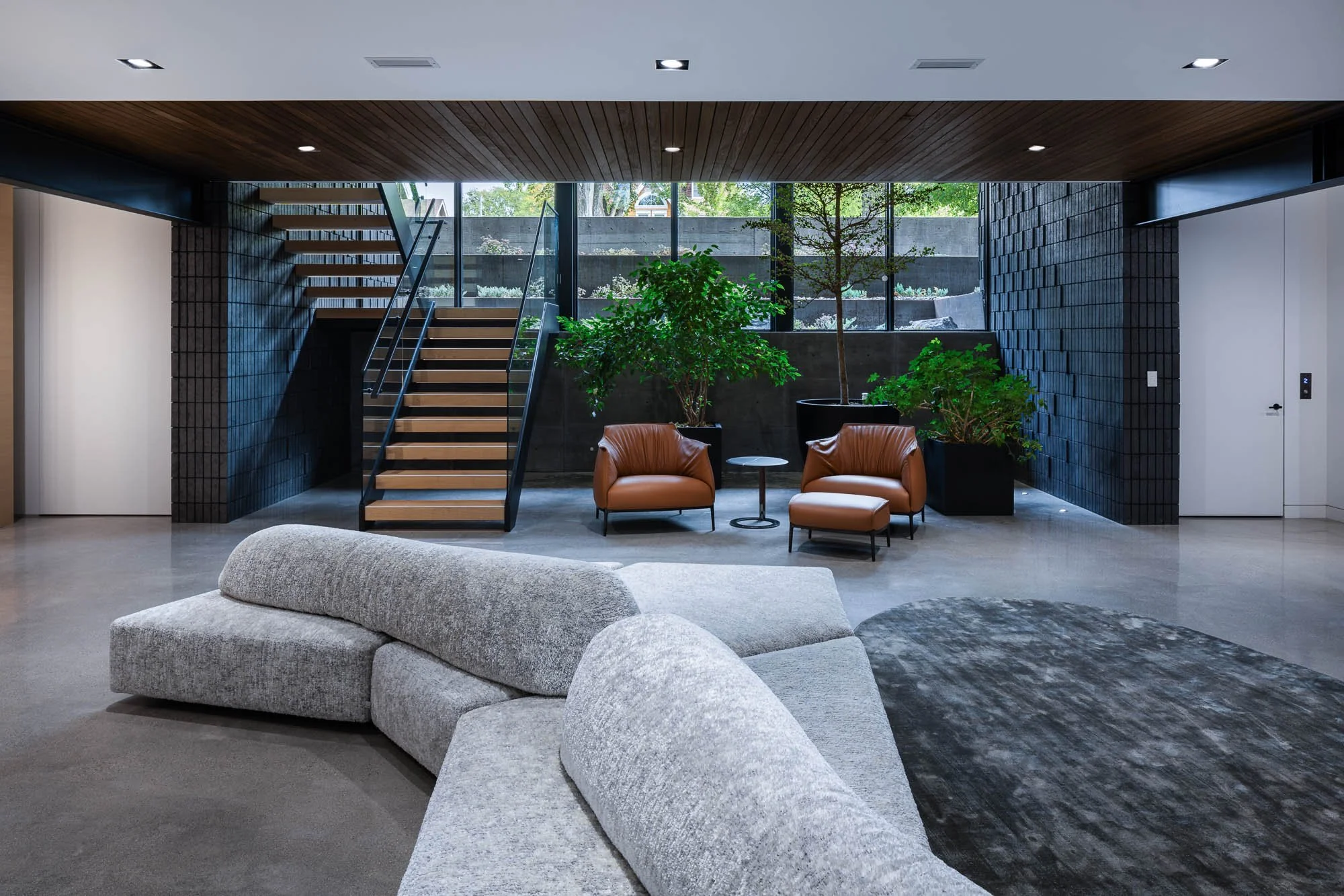 210Lamont-int-13264.jpg