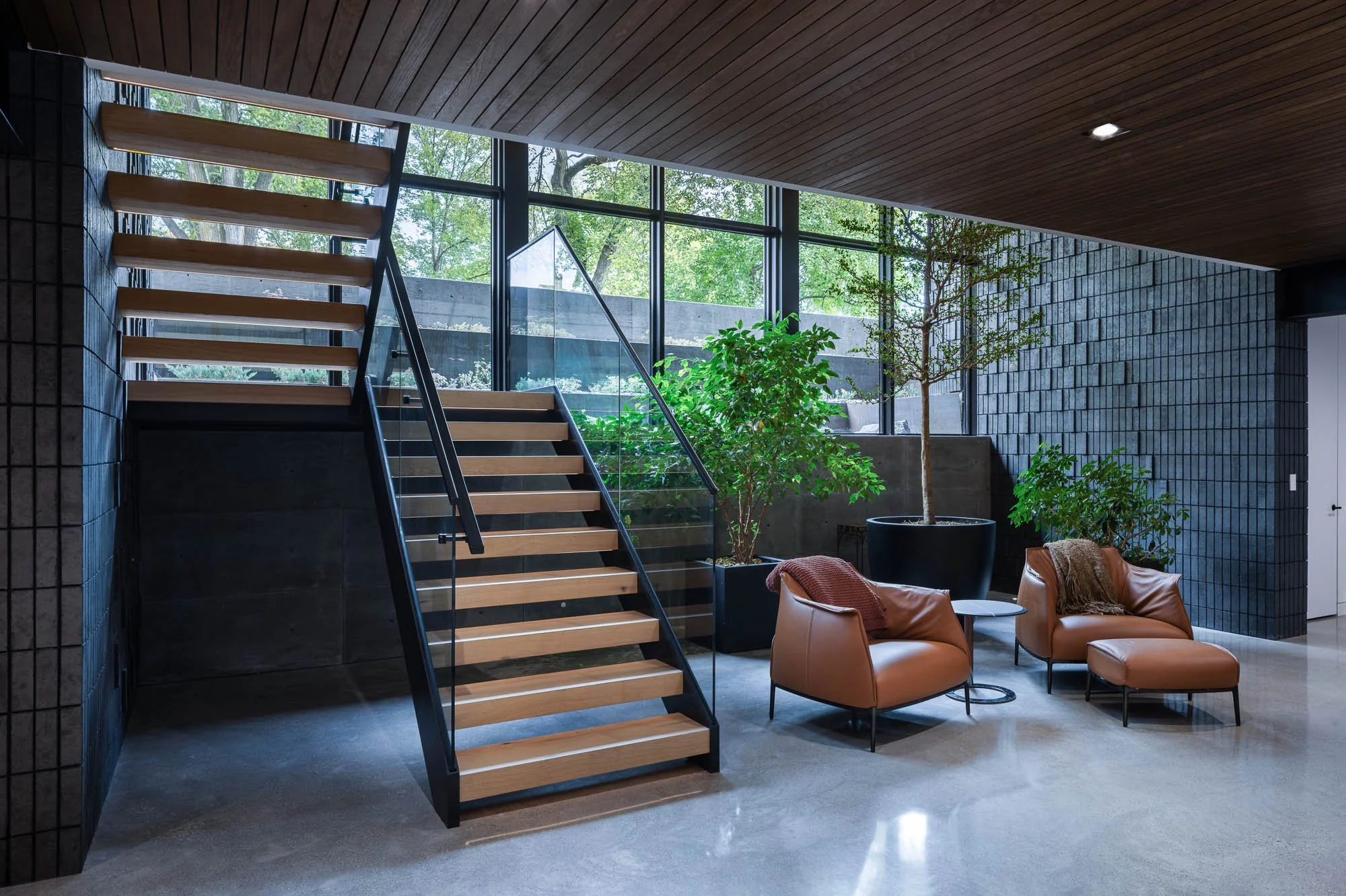 210Lamont-int-13278.jpg