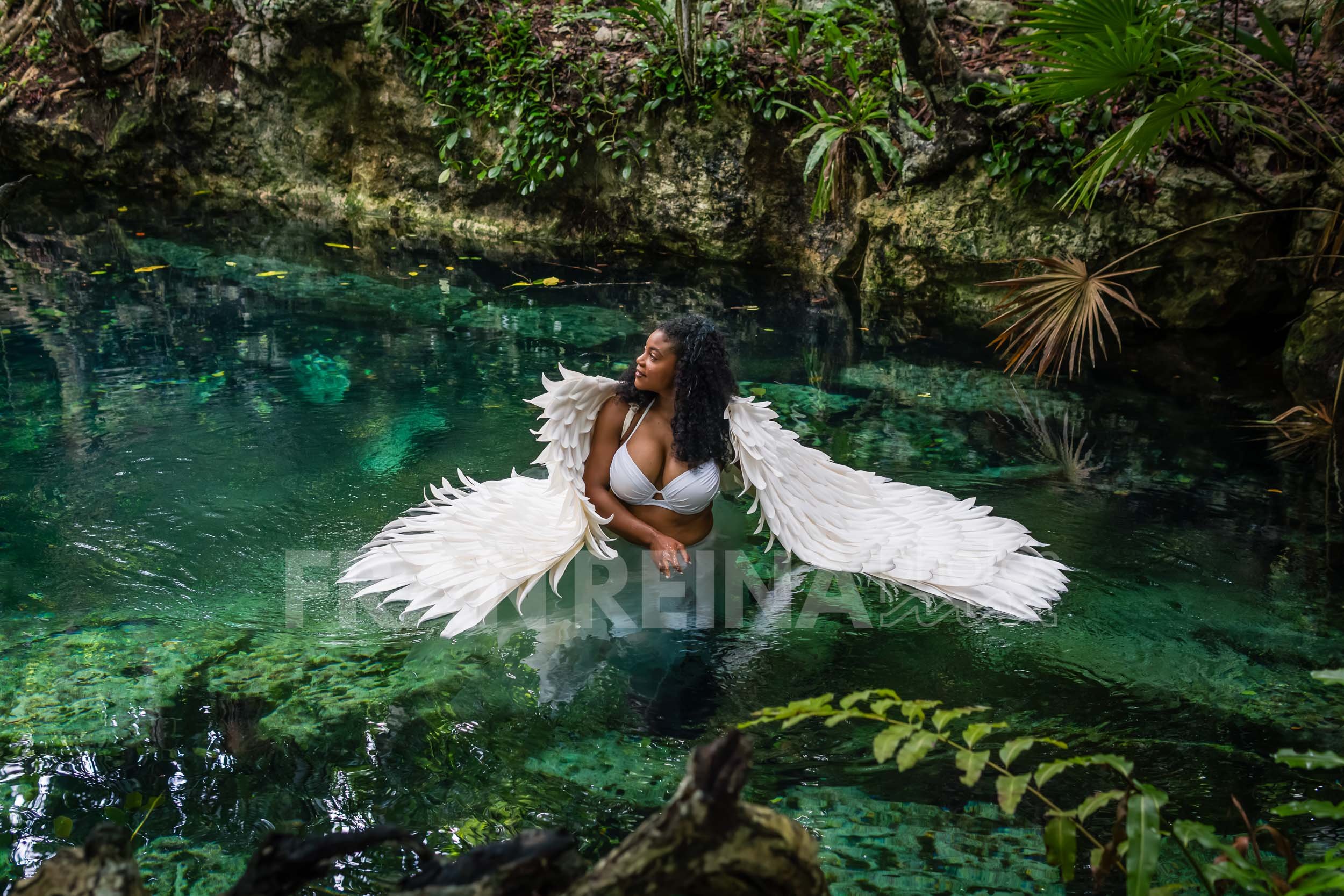 cenote-portraits-Brittany-Mariana-4.jpg
