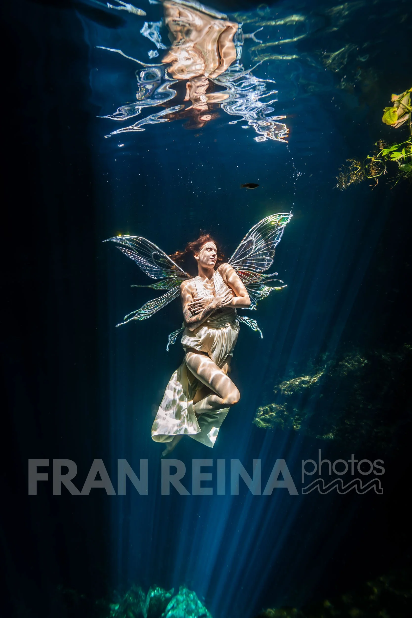cenote-portraits-Bia-by-Mariana-14.jpg