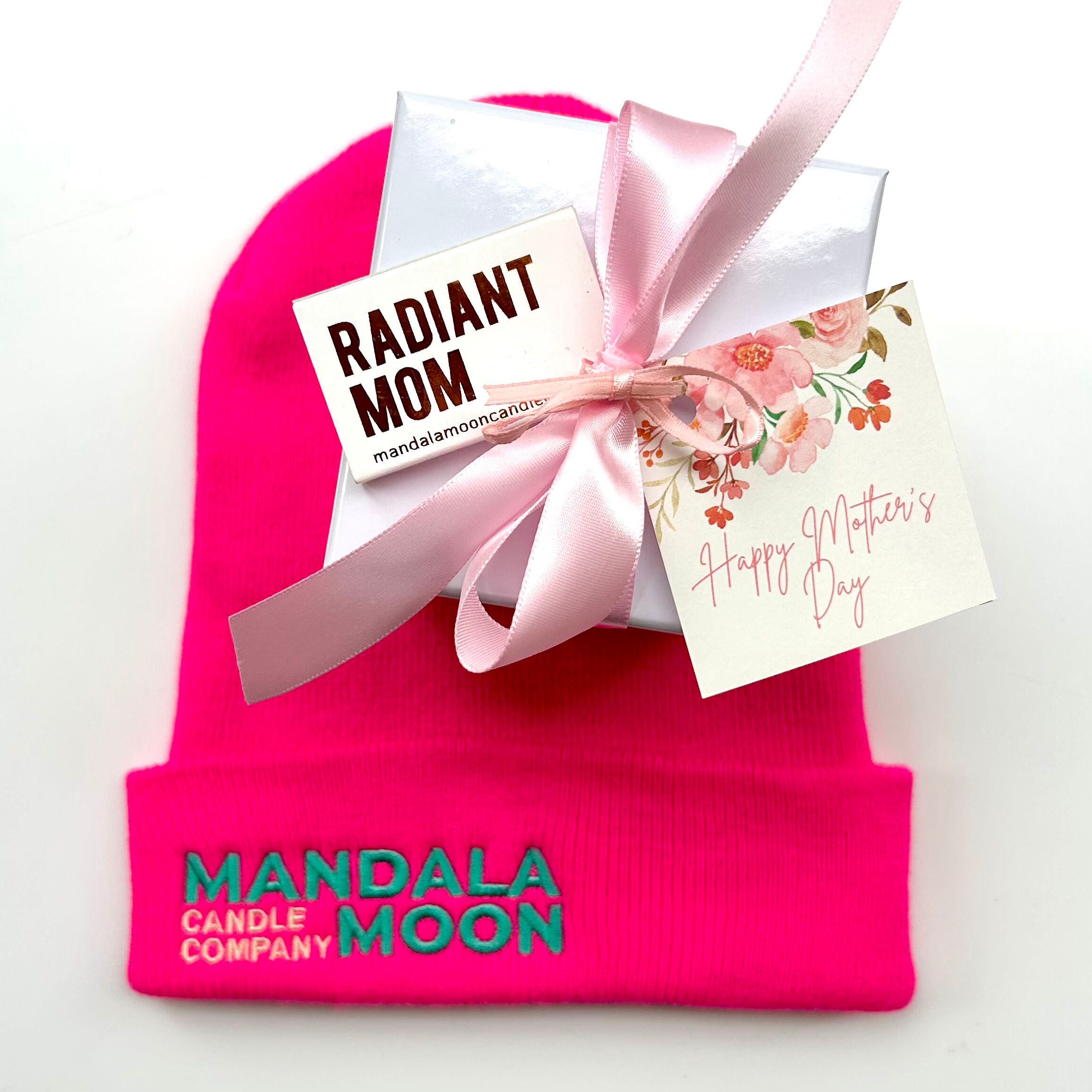 Grace on Pointe Candle + Beanie Gift Set