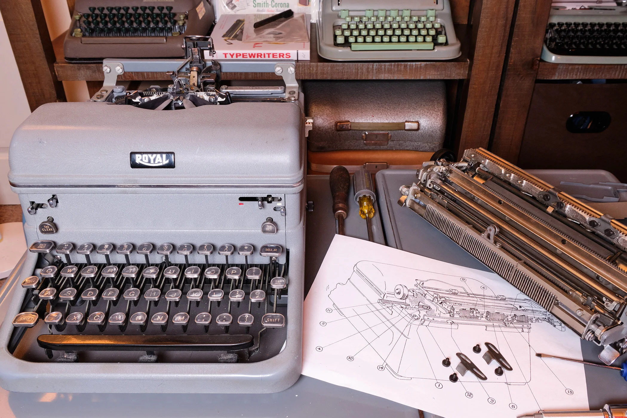 TypewriterHobbyistBackground.jpg