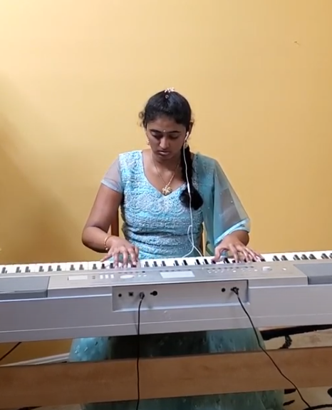 osm-talent-show-2020-charvika_1.png