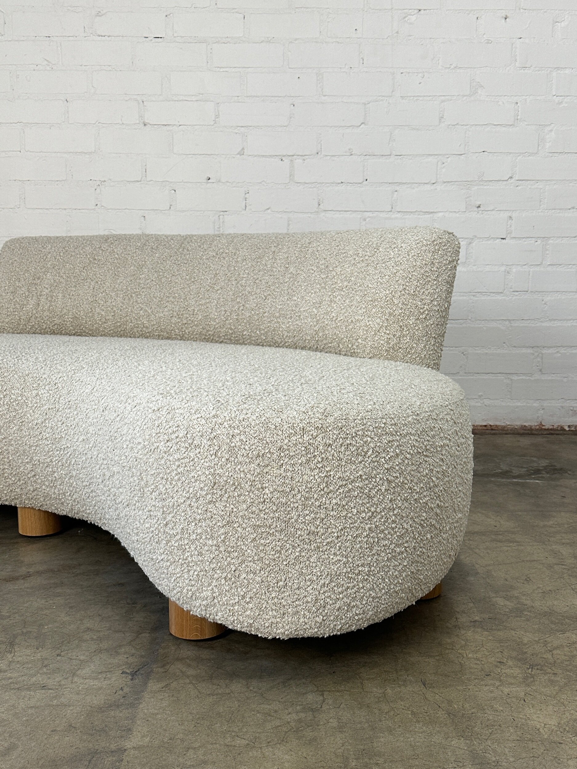 Seating — ON PRODUCTS — POINT VINTAGE
