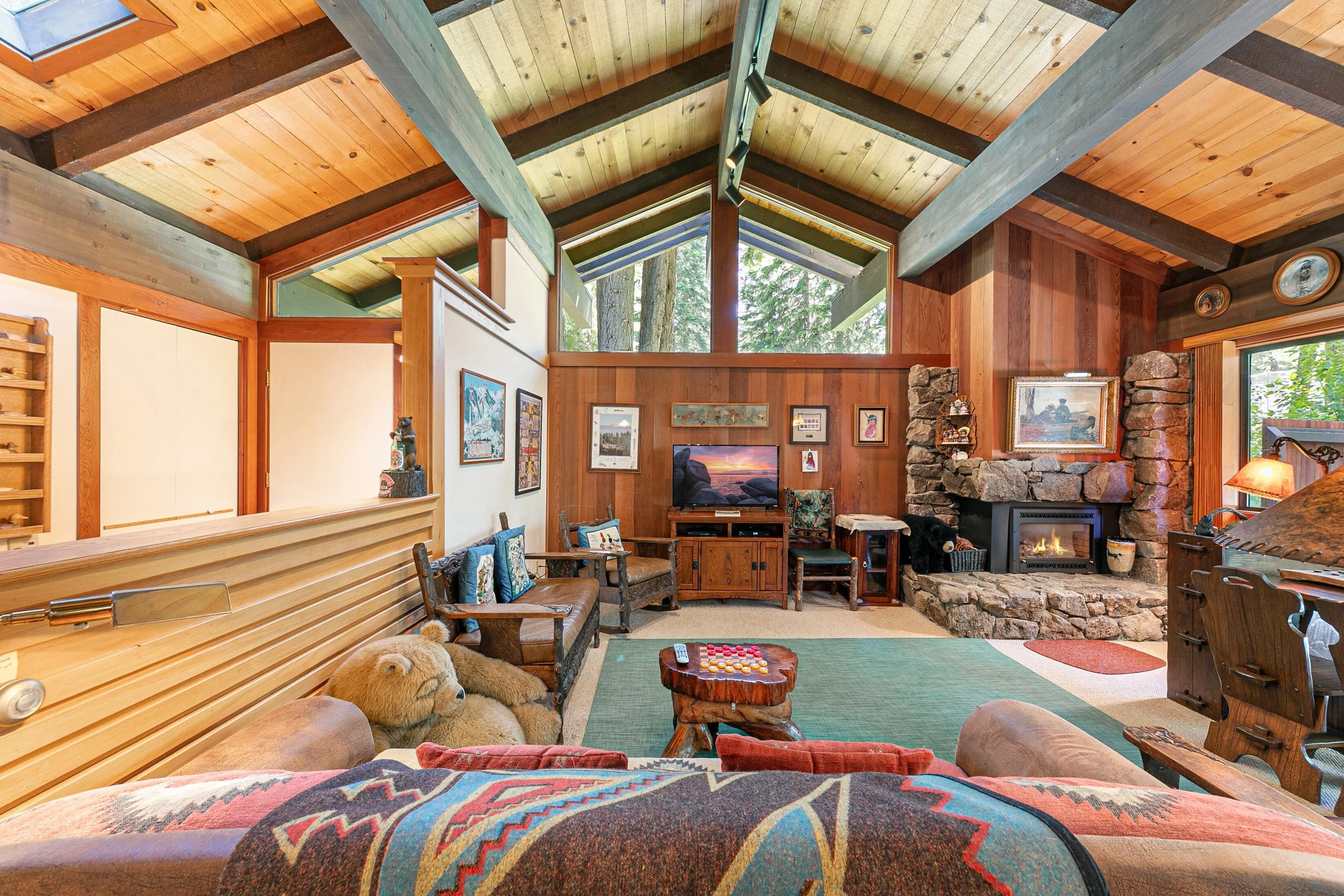 3600 N Lake Blvd Unit 65 Tahoe-print-010-010-Interior-3291x2194-300dpi.jpg