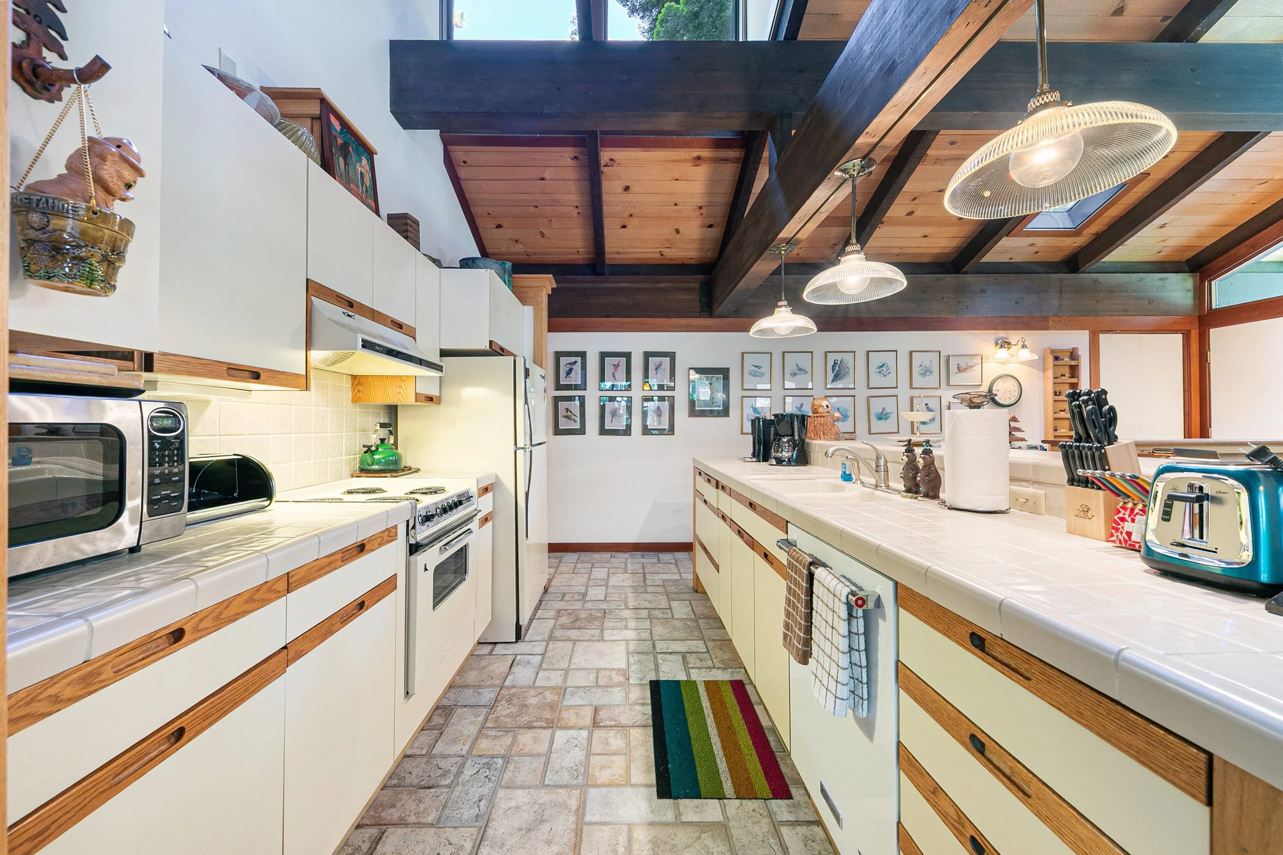 3600 N Lake Blvd Unit 65 Tahoe-print-017-014-Interior-3279x2185-300dpi.jpg