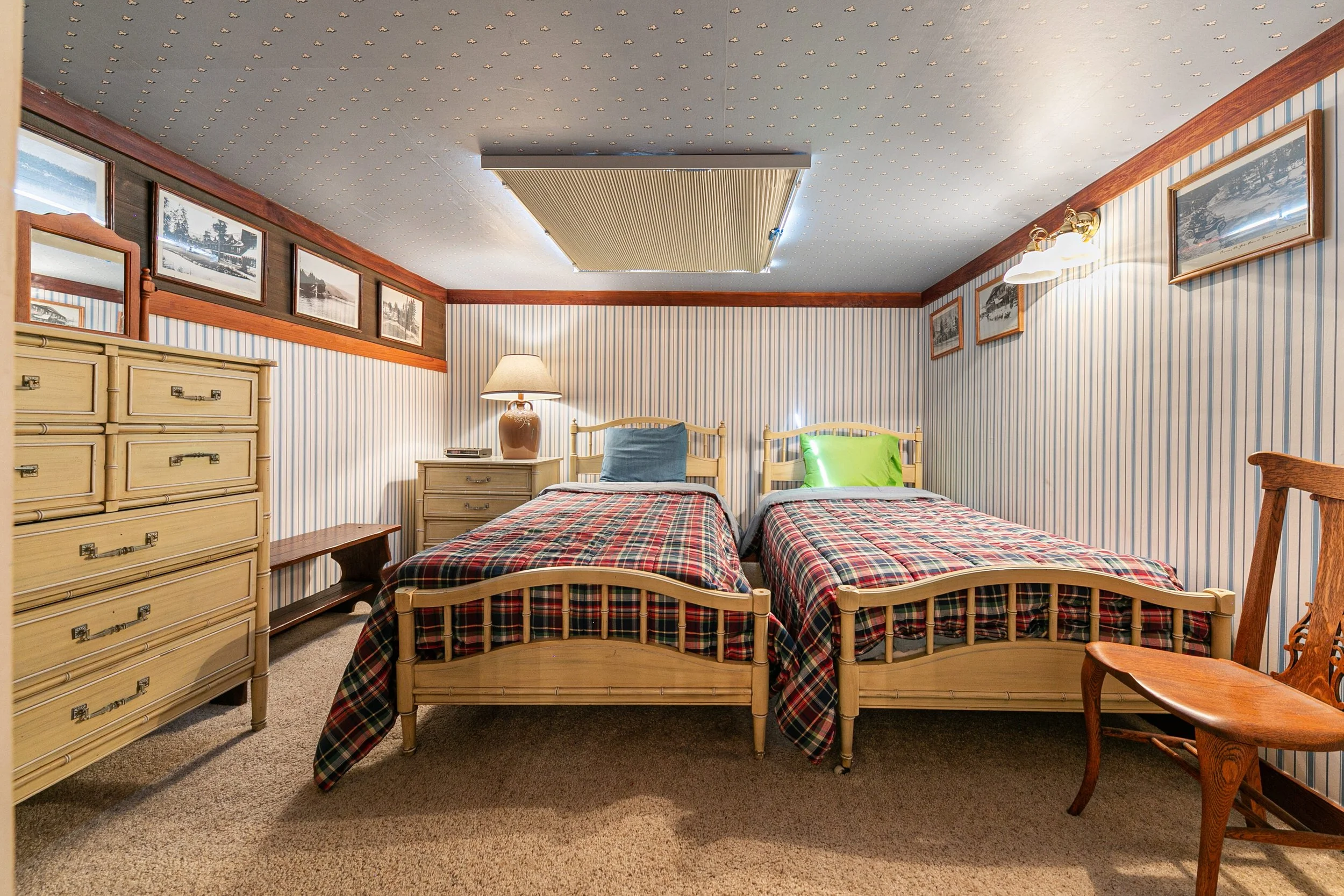 3600 N Lake Blvd Unit 65 Tahoe-print-027-026-Interior-3212x2142-300dpi.jpg