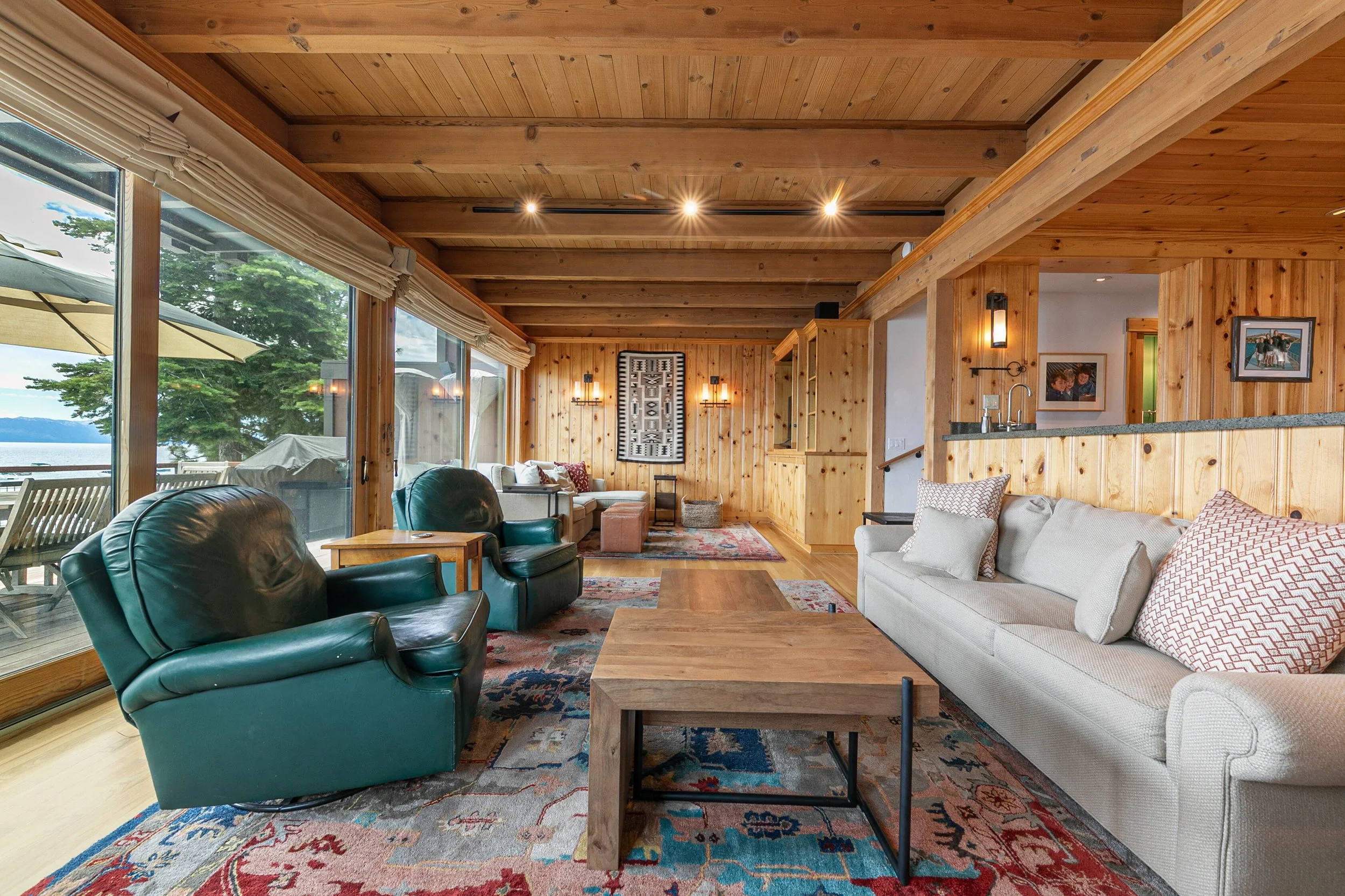 3600 N Lake Blvd Apt 38 Tahoe-print-013-027-Interior-3363x2242-300dpi.jpg