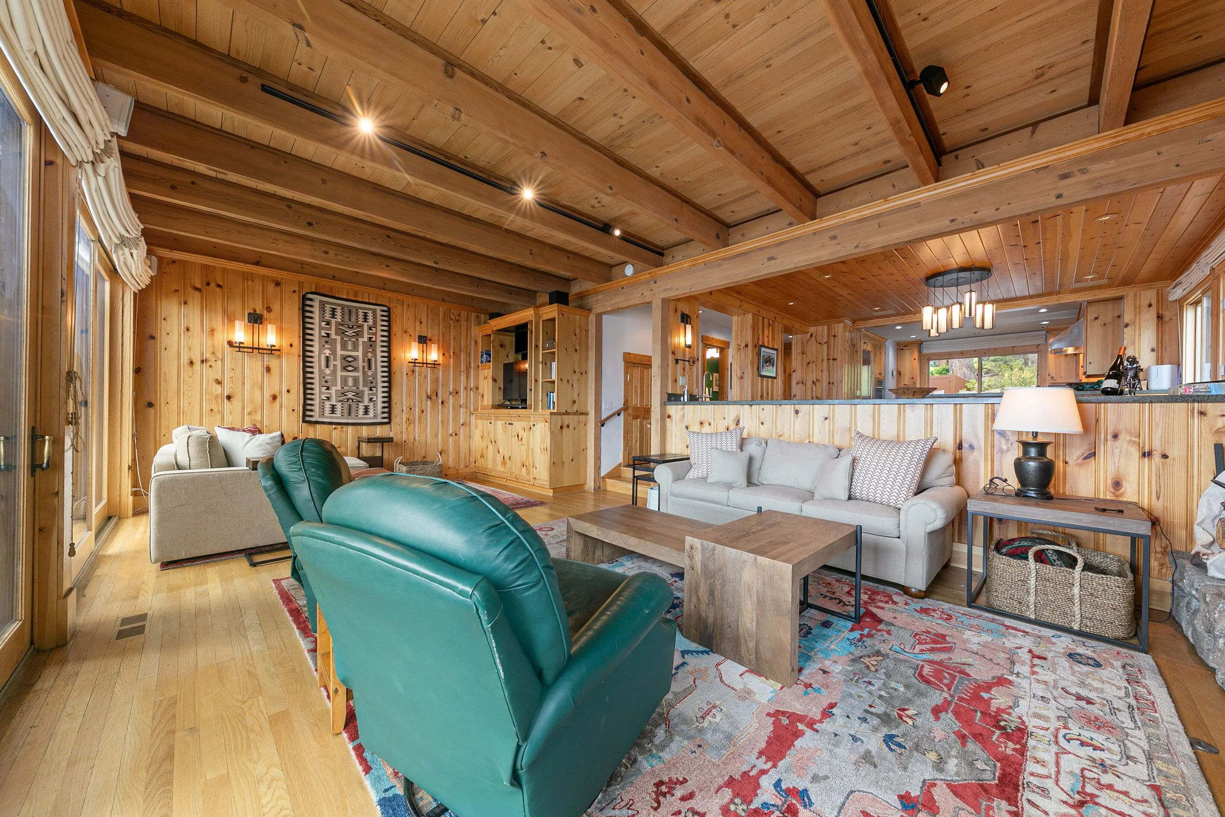 3600 N Lake Blvd Apt 38 Tahoe-print-014-016-Interior-3285x2190-300dpi.jpg