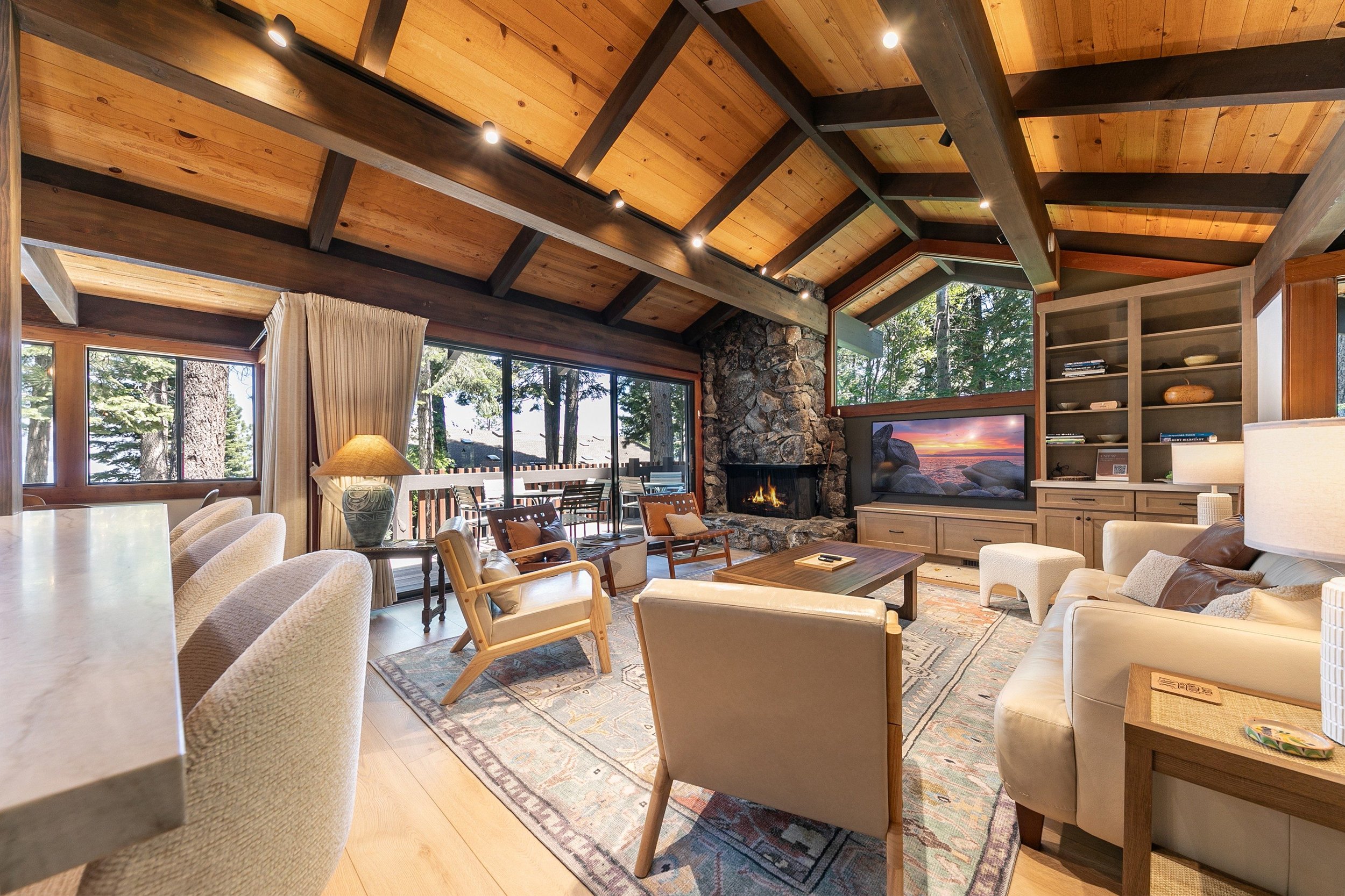 007-009-Interior-3361x2241.jpg