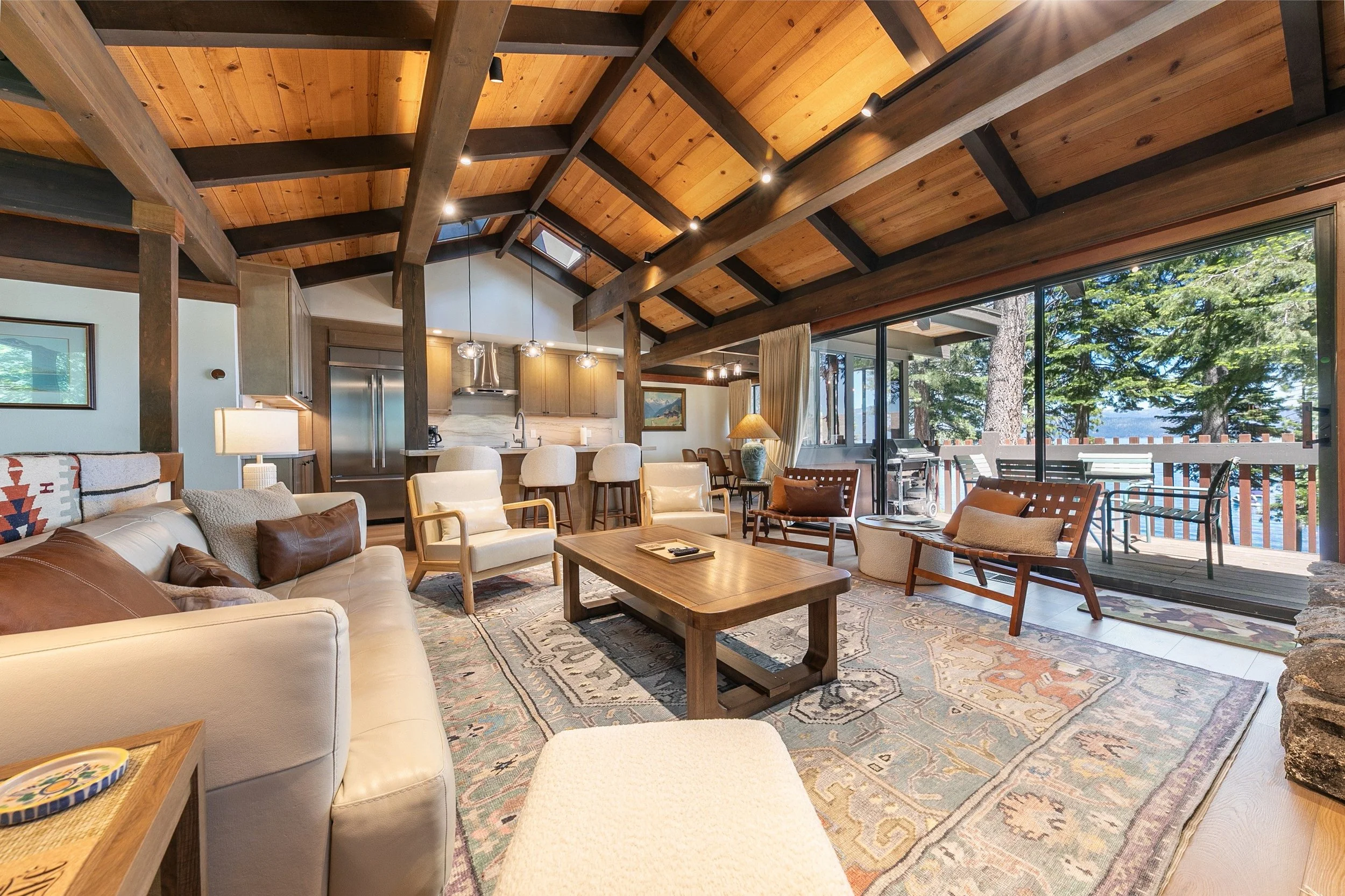009-015-Interior-3362x2241.jpg