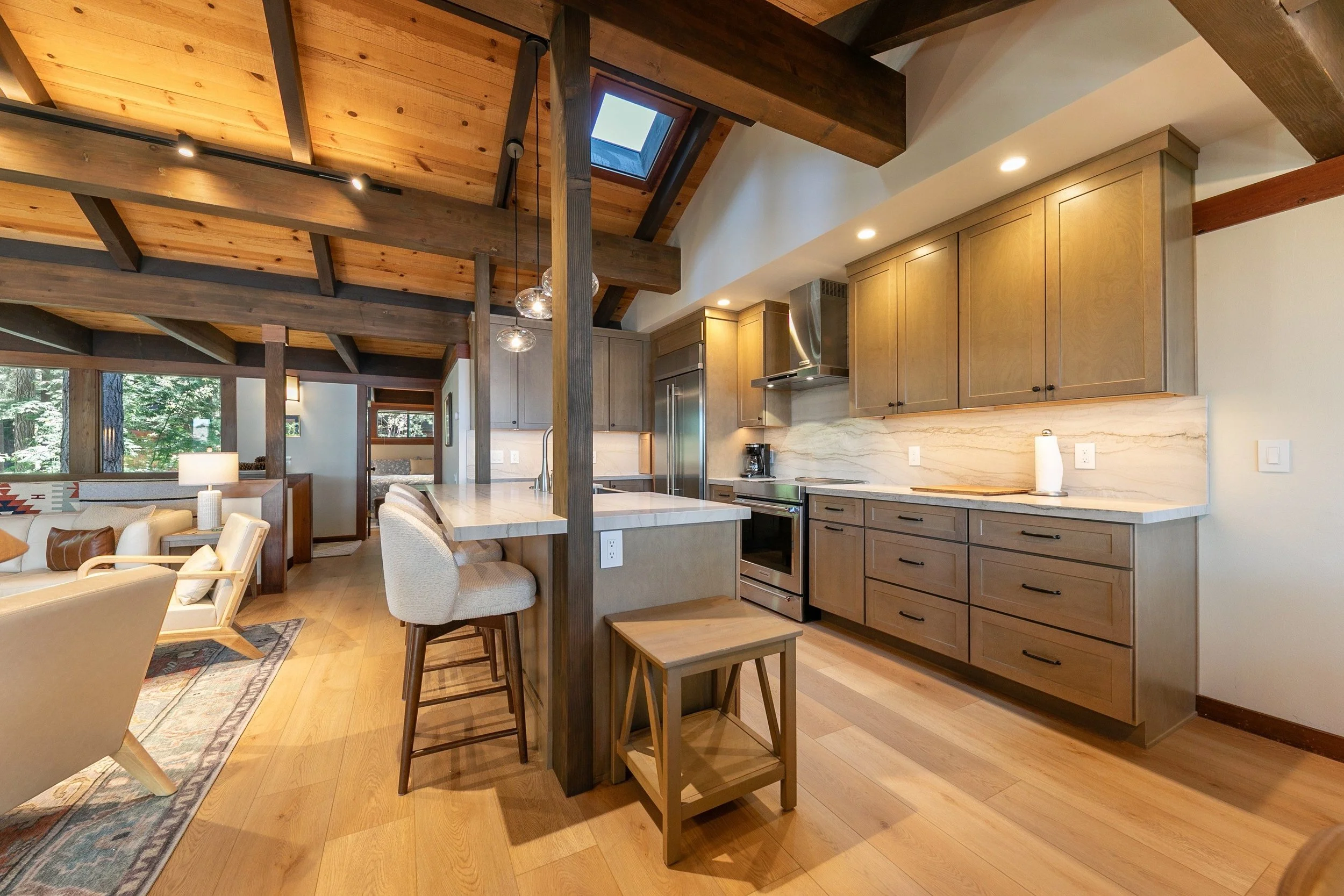 018-016-Interior-3360x2240.jpg
