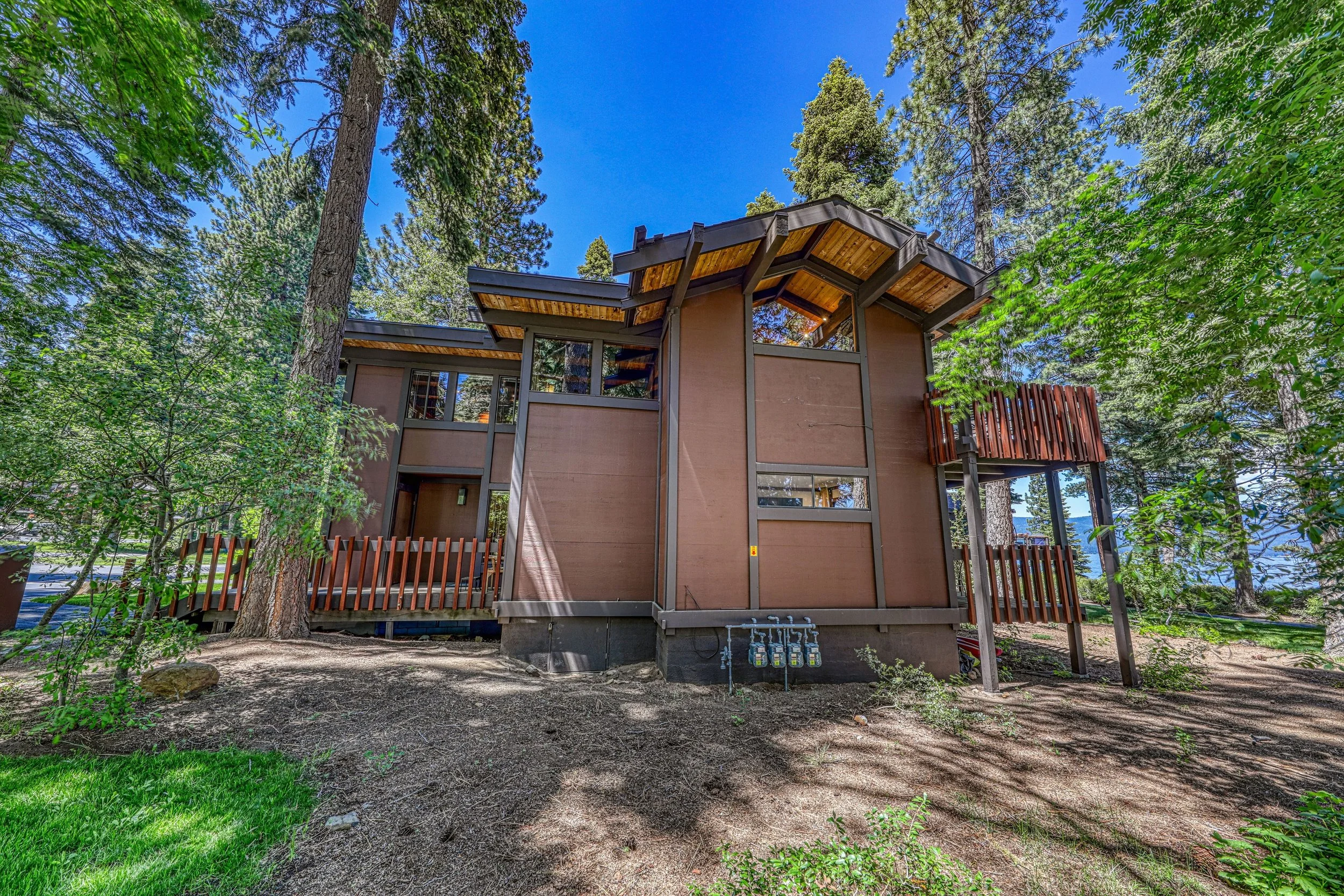 039-033-Exterior-4200x2800.jpg