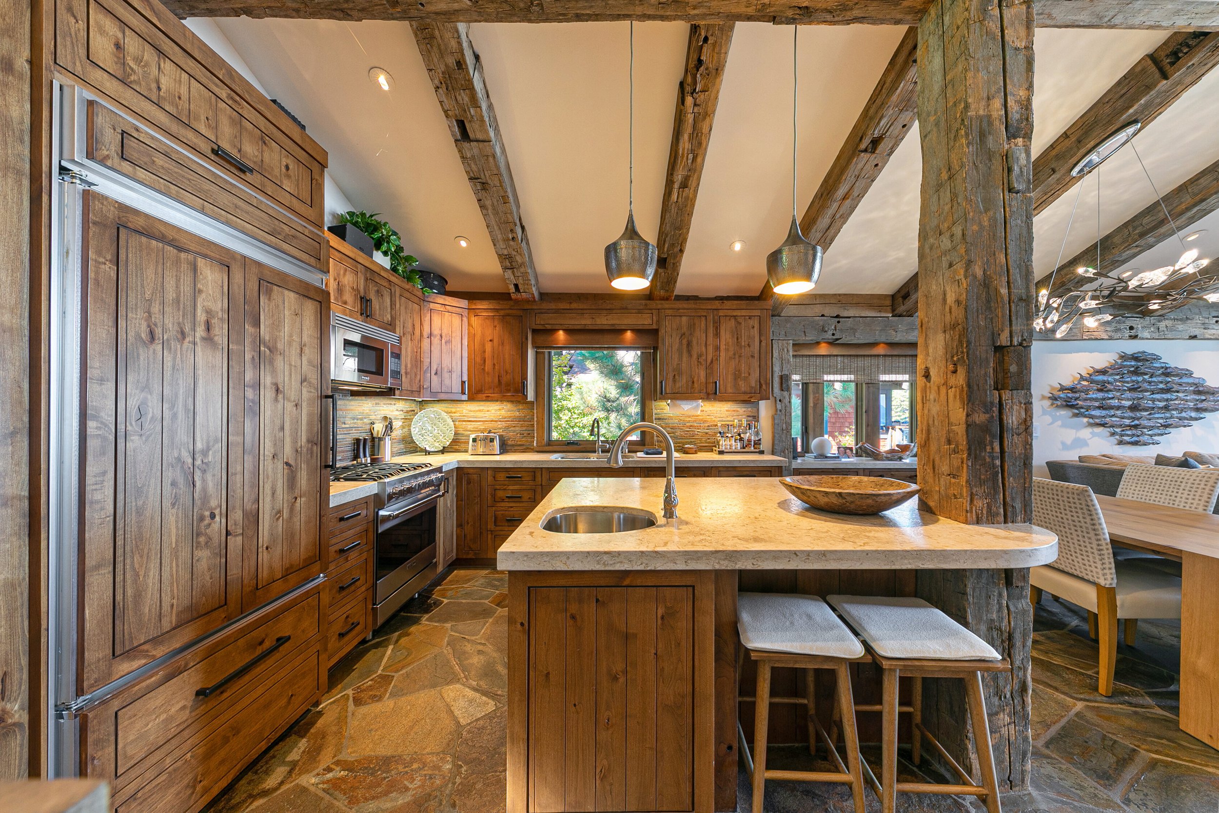 014-019-Interior-3361x2242.jpg
