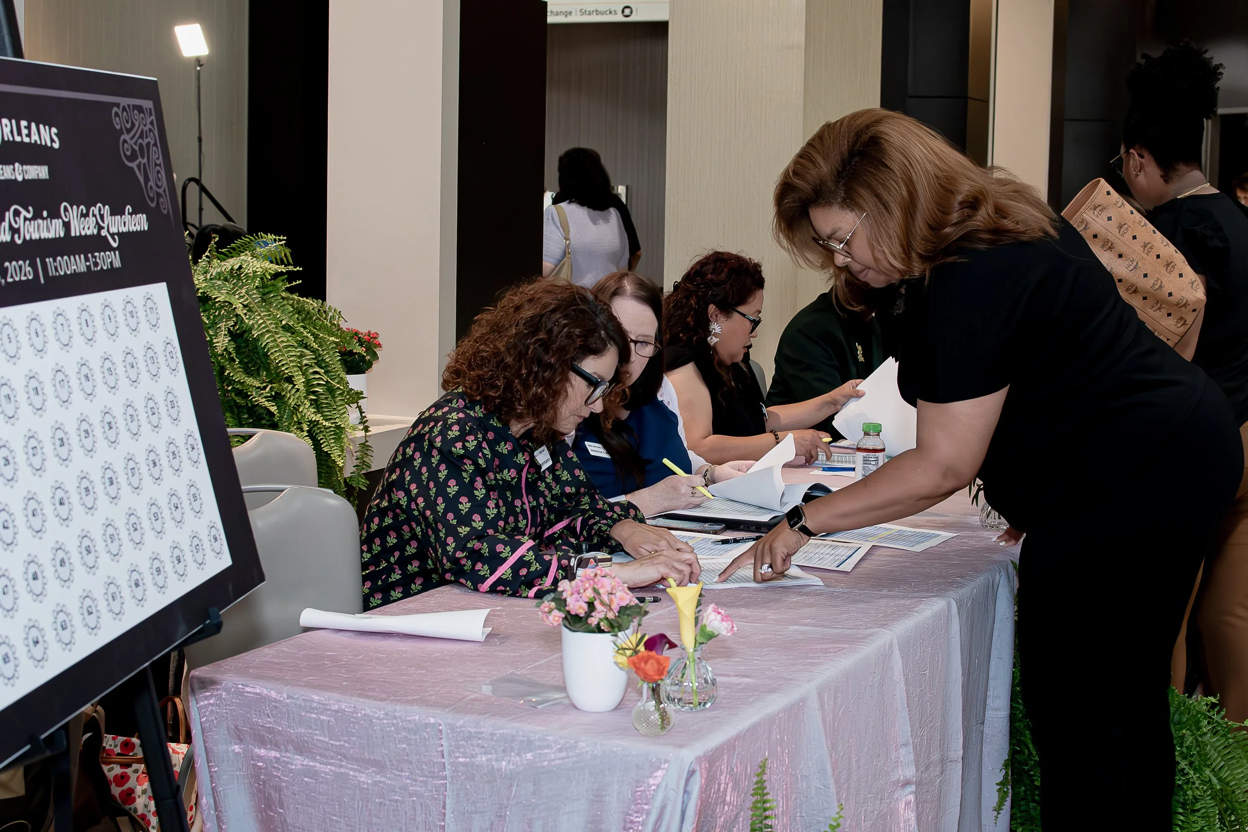 Corporate event photography. conferences and conventions. executive headshots. corporate headshots. corporate reception. event photography. corporate photography. New Orleans photographer. new orleans corporate photographer. Best new orleans headshot