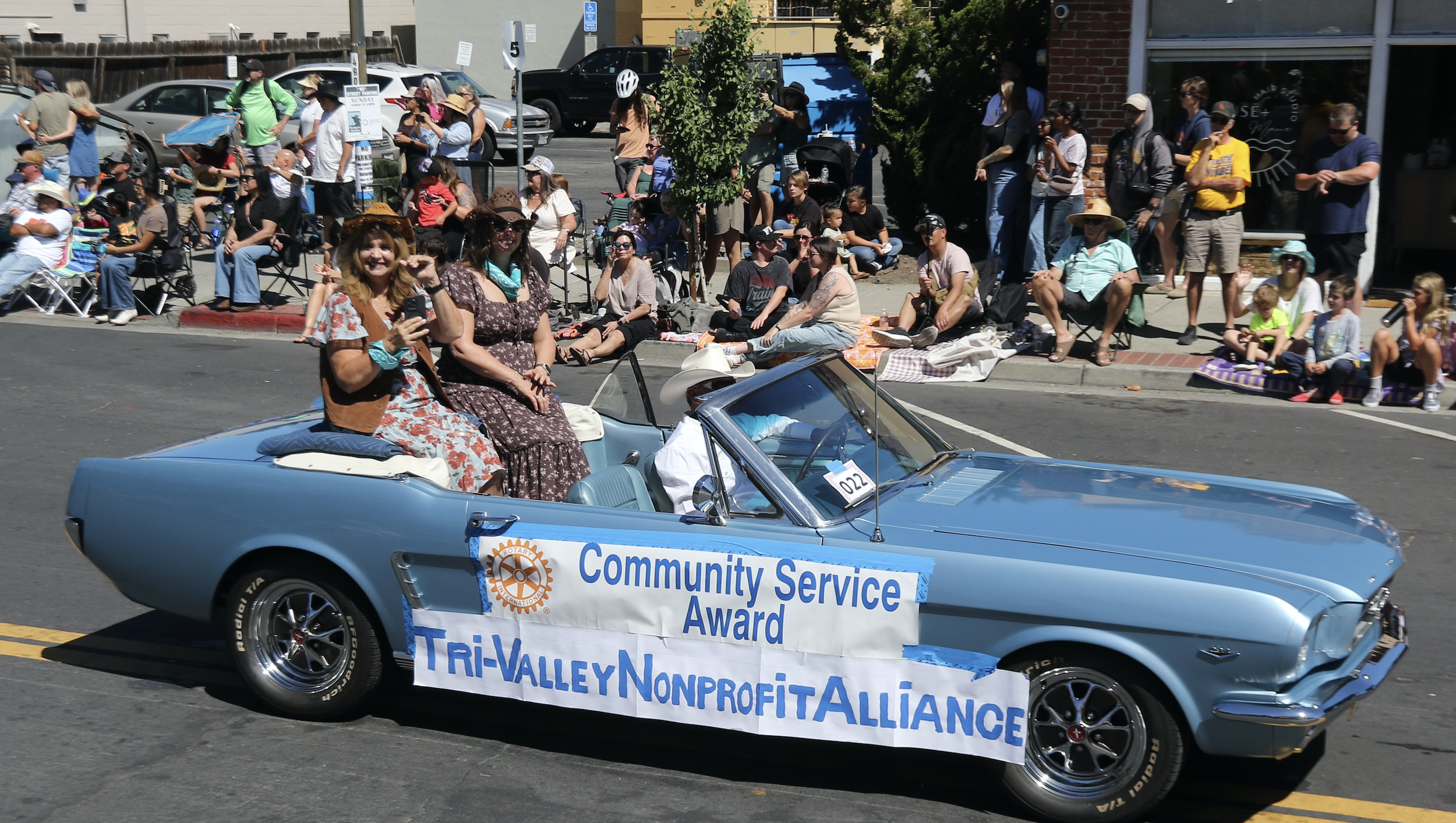 Tri-Valley Nonprofit Alliance Livermore Rodeo Parade