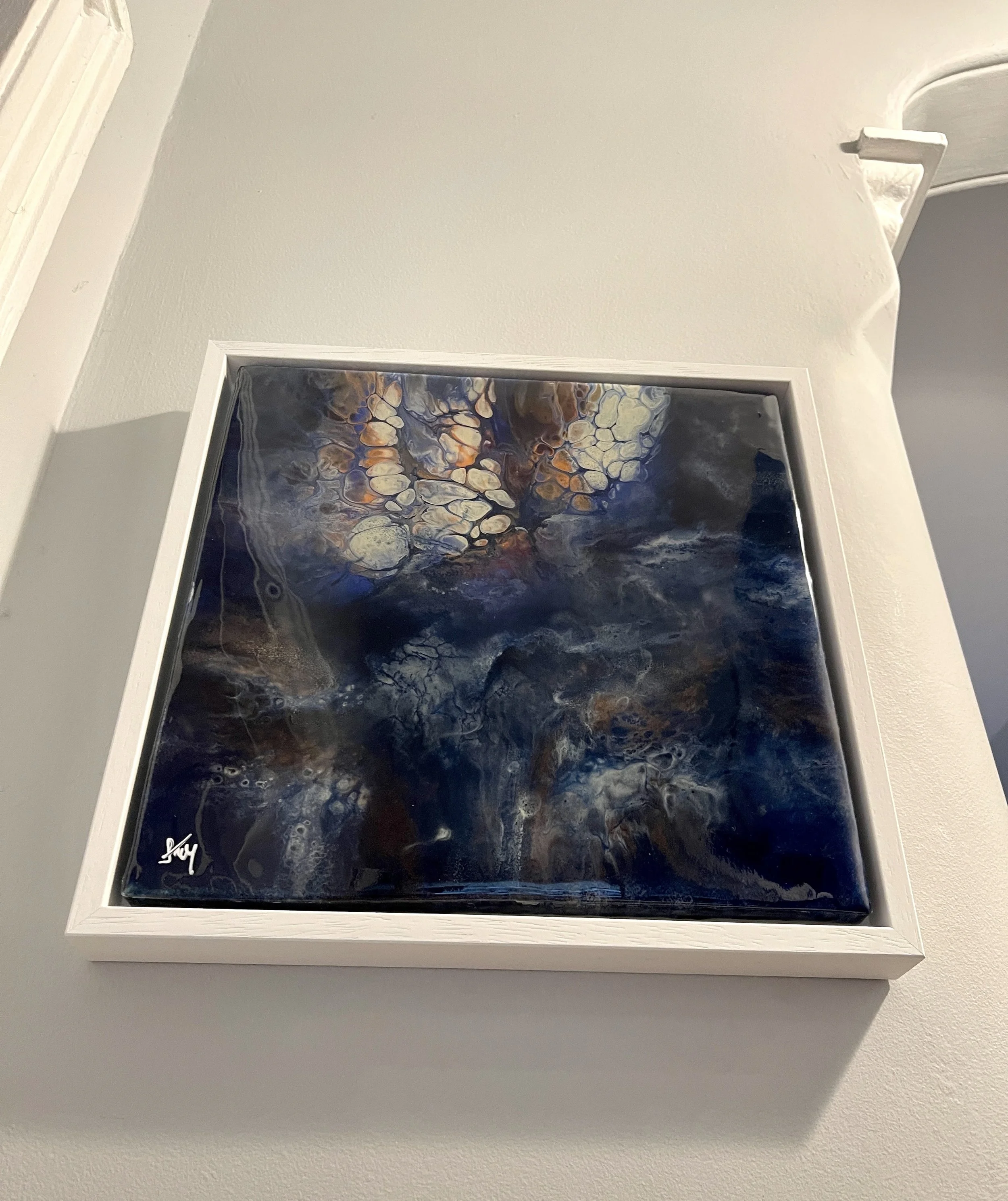 Between Worlds - Inside bottom-up.JPG