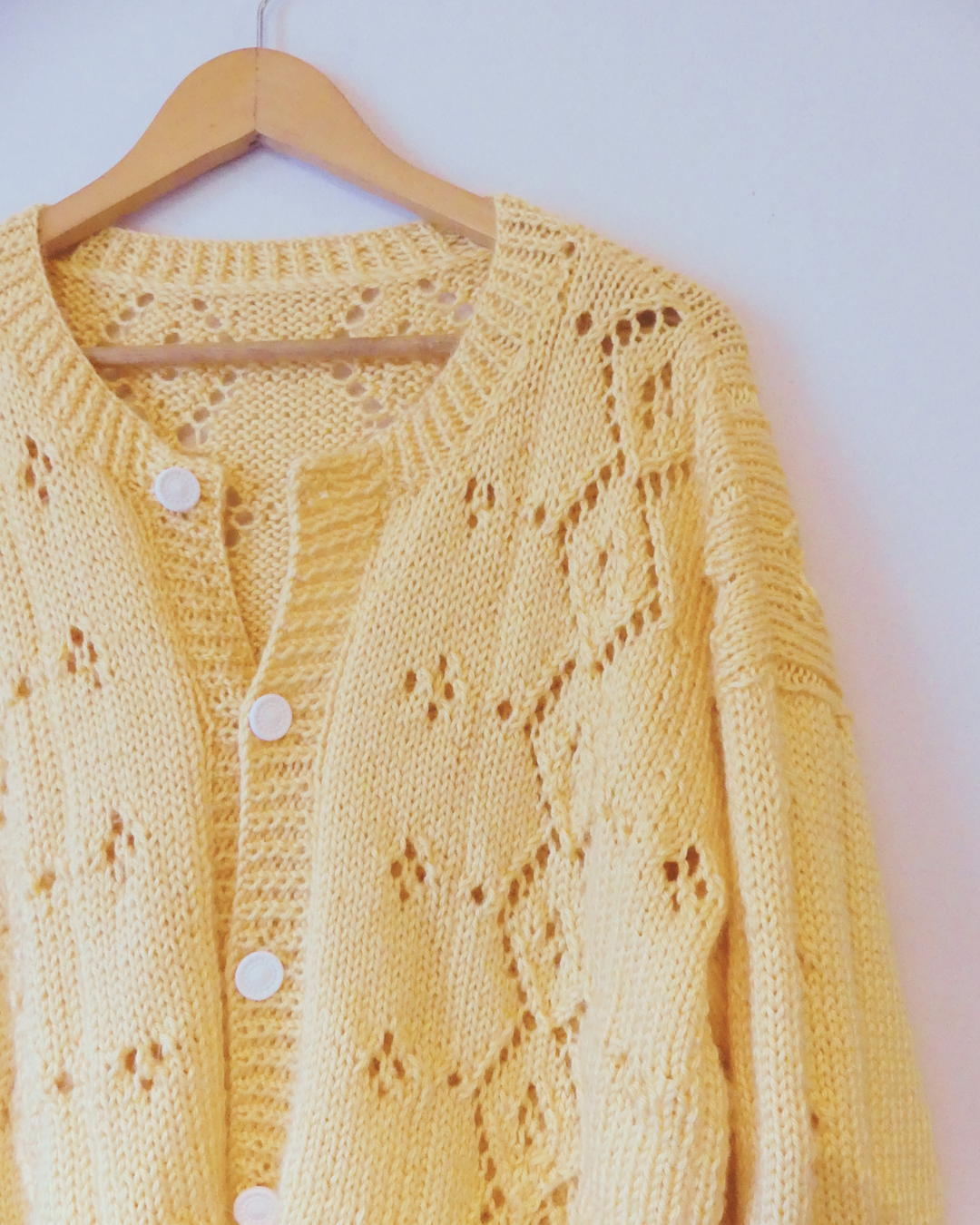 Homneyloop Cardigan in Yellow