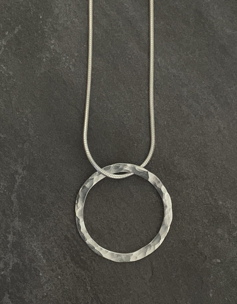 Infinity Pendant_01B.jpg