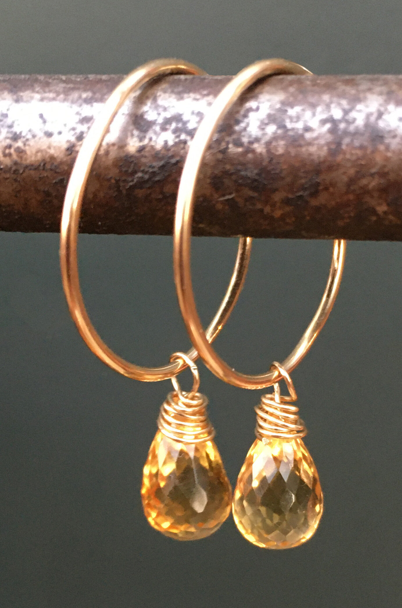 Citrine and gold earings_01B.jpg