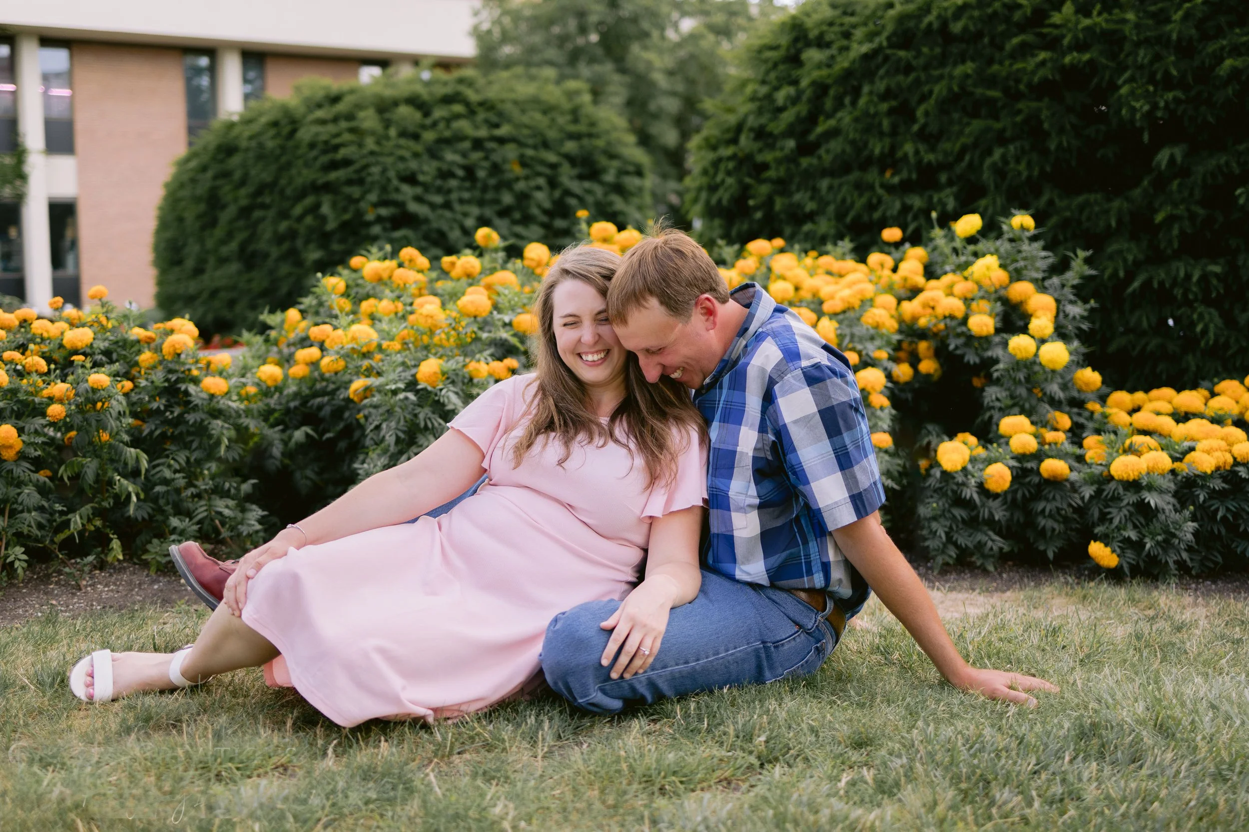 The Power of Engagement Photos: Unveiling the Benefits for Couples