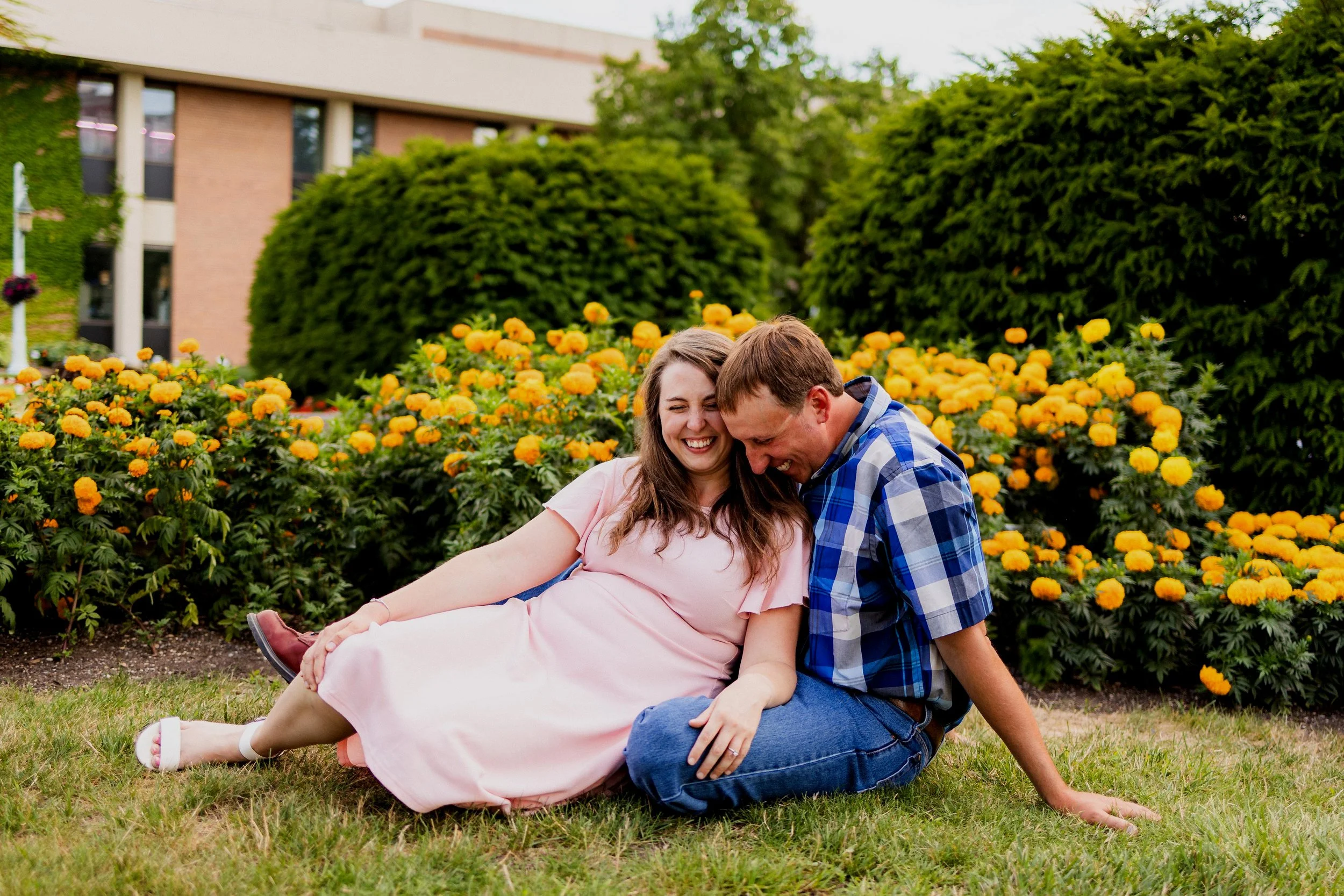 Couple sitting - Murfreesboro, Tennessee