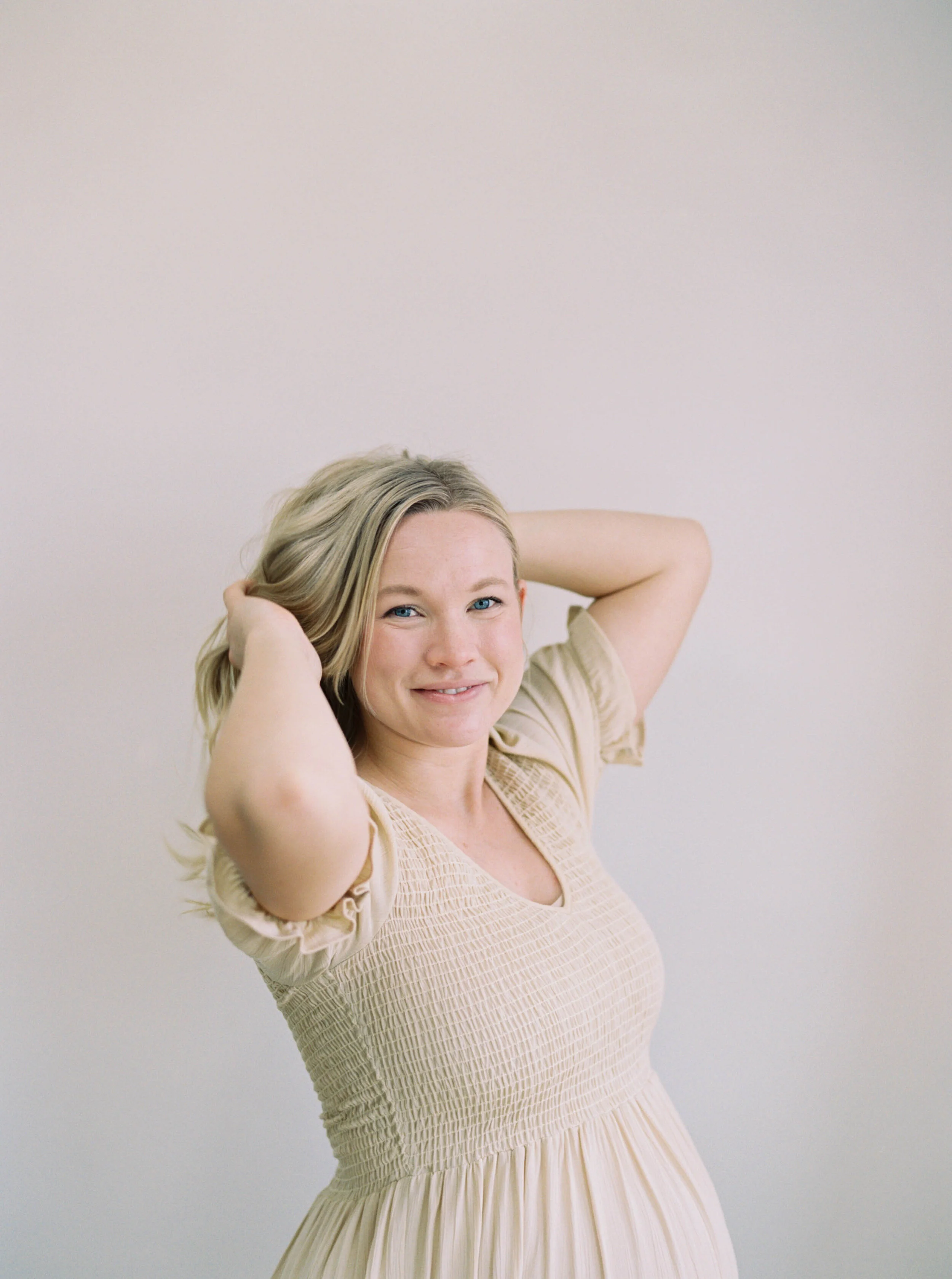 sweet maternity session on film in baltimore, maryland