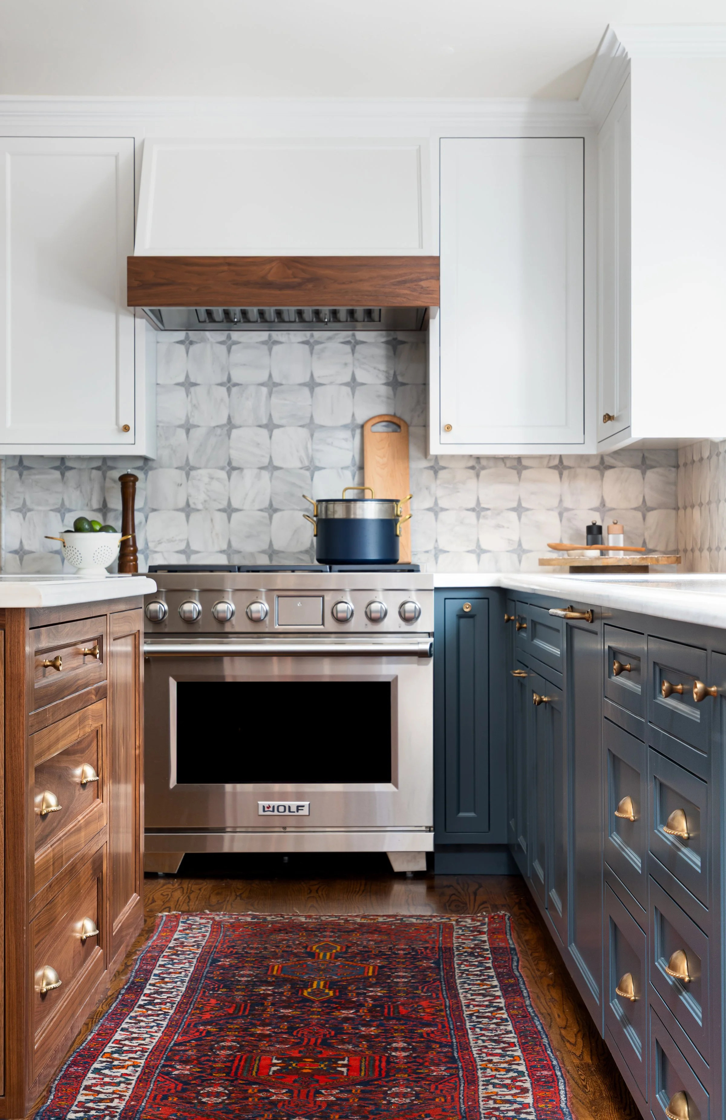 Modern Classic Kitchen Remodel by Elite Construction Services Inc project photo 2