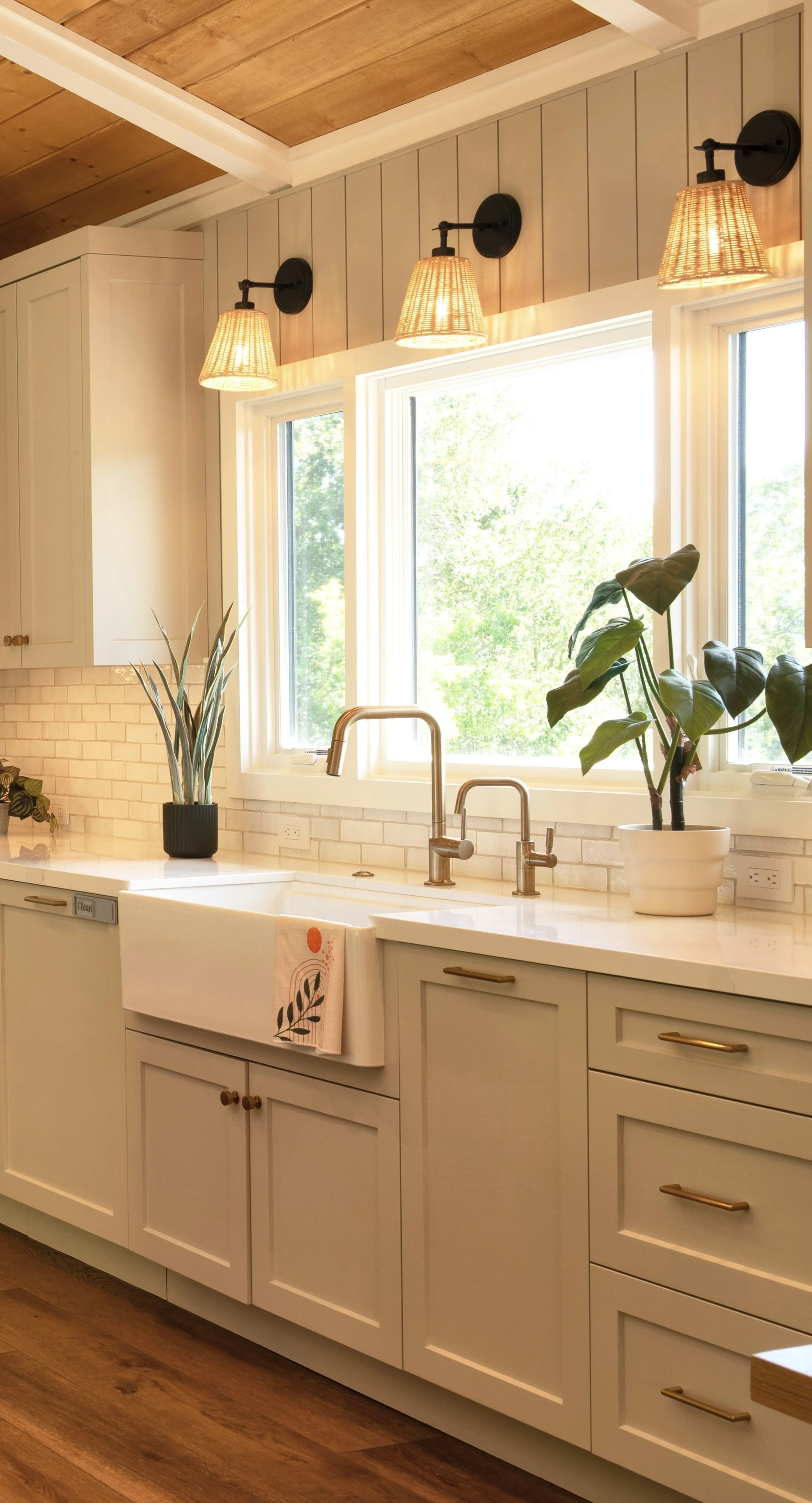 Coastal Outdoor Kitchen Remodel by Elite Construction Services Inc project photo 3