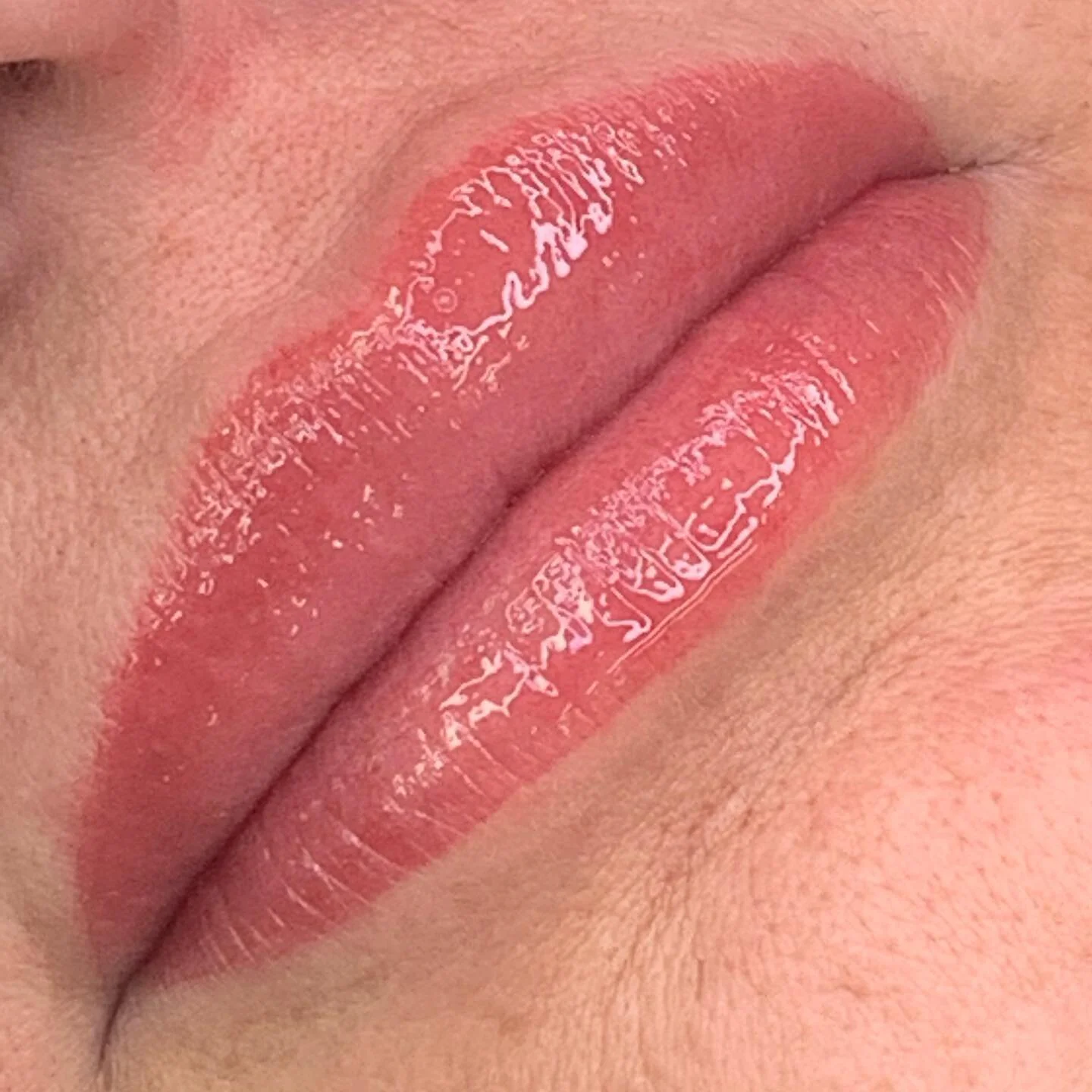 Aquarelle lip blush is a semi permanent lip stain tattoo that lasts up to 3 years. Pain is minimal and there is no downtime. #aquarelle #lipblushtattoo #lipstain #lipsticktattoo #pmu #microblading #permanentmakeup #scalpmicropigmentation #atlanta #th