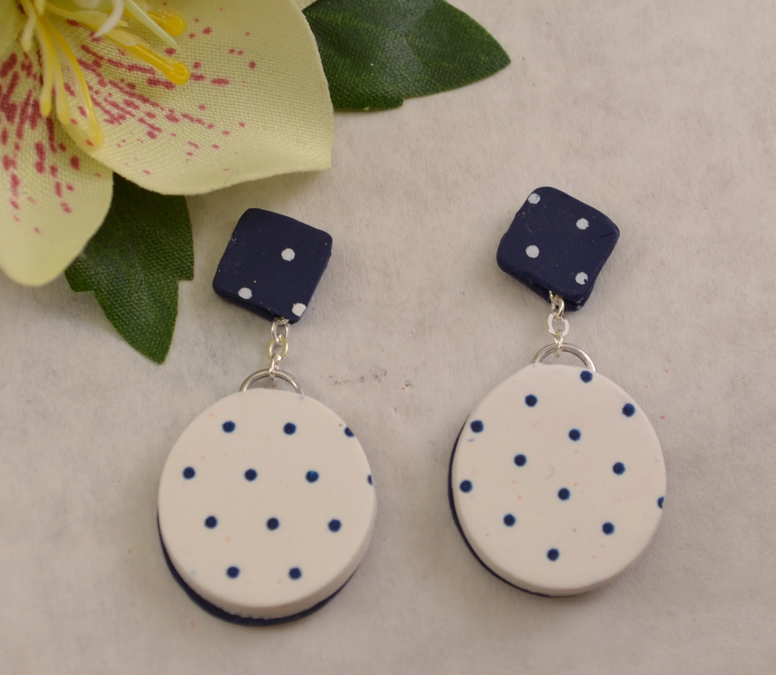 Earrings Classic Blue dot 1.JPG